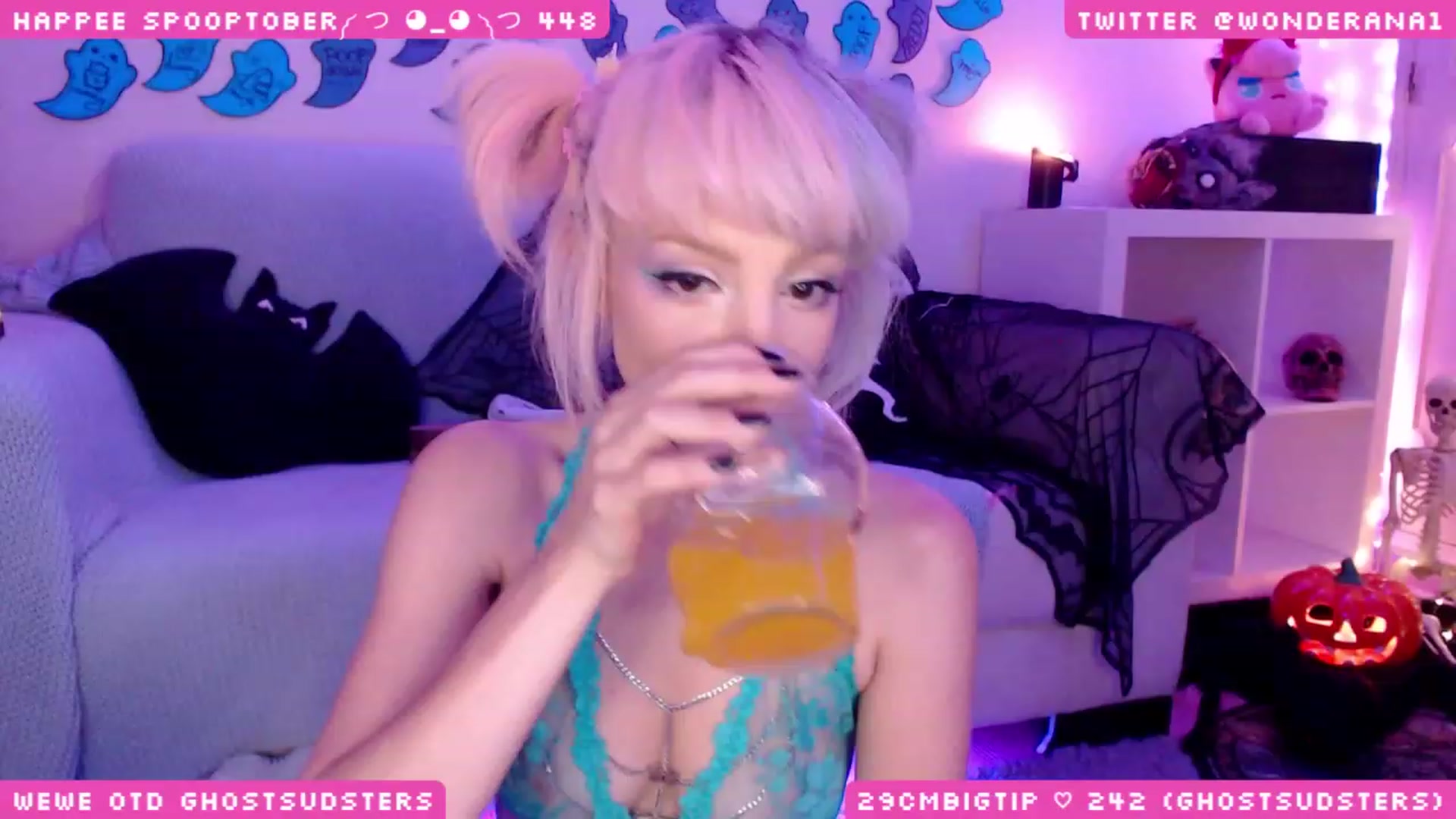 Gallery image thumbnail from SpoopyBish's myfreecams stream on, 10/13/2023, 02:14 image 3 of 20