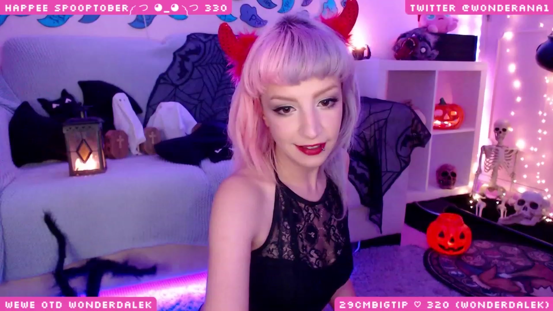 Gallery image thumbnail from SpoopyBish's myfreecams stream on, 10/16/2023, 24:45 image 1 of 20
