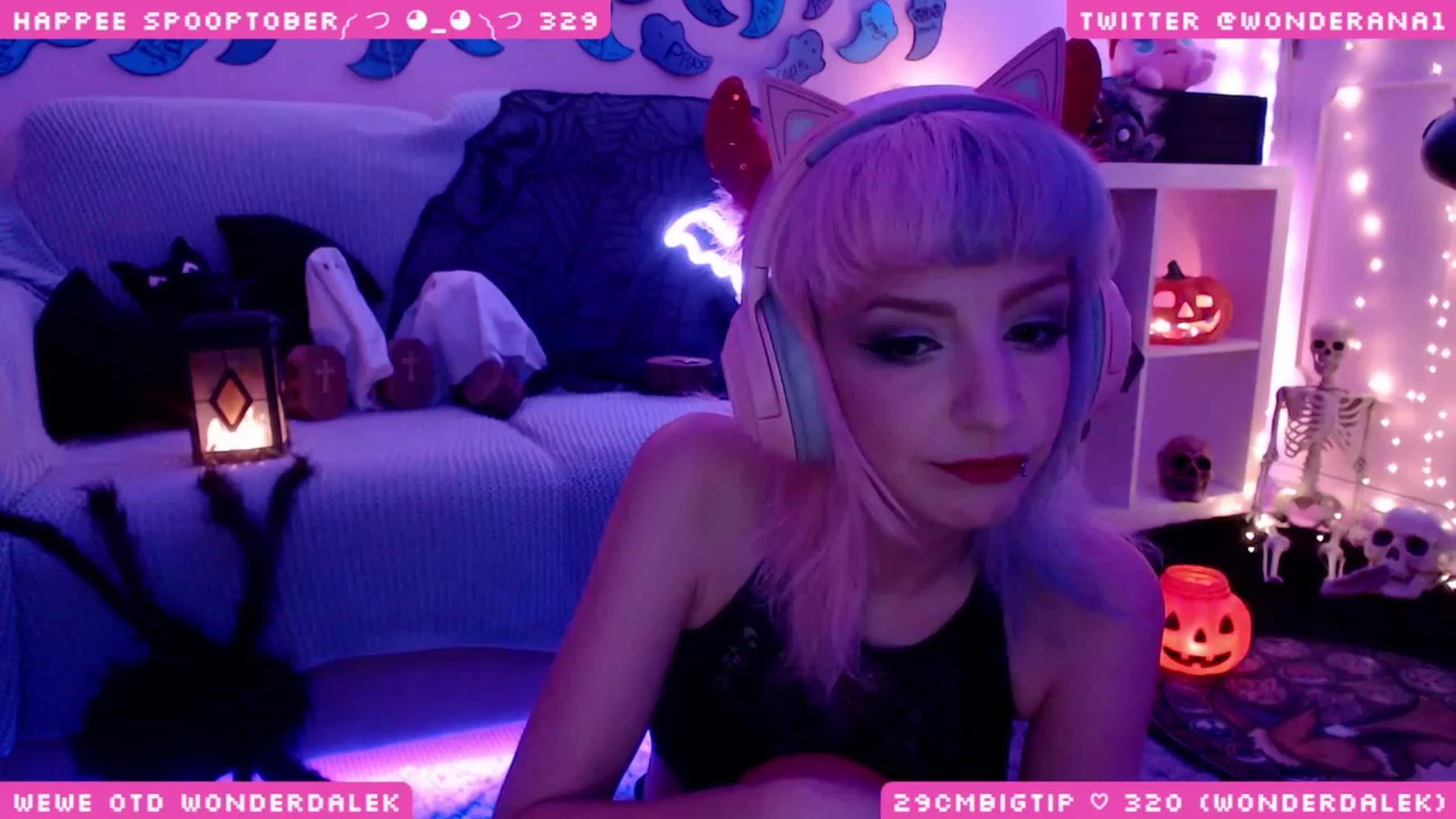 Gallery image thumbnail from SpoopyBish's myfreecams stream on, 10/16/2023, 01:20 image 3 of 20