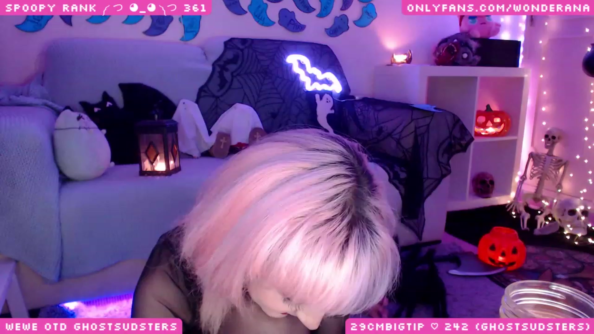 Gallery image thumbnail from SpoopyBish's myfreecams stream on, 10/23/2023, 01:01 image 11 of 20