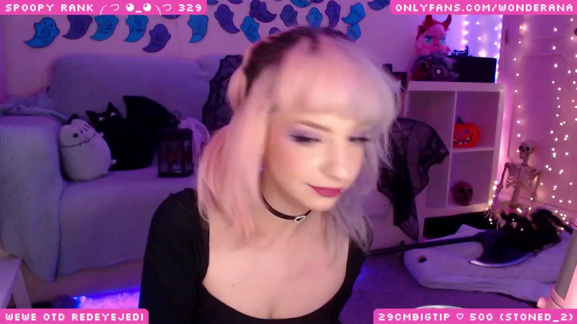 Gallery image thumbnail from SpoopyBish's myfreecams stream on, 10/28/2023, 01:19 image 11 of 20