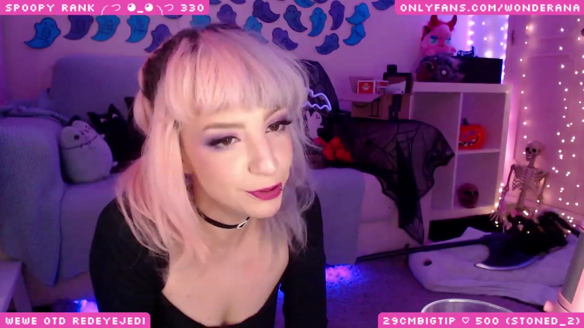 Gallery image thumbnail from SpoopyBish's myfreecams stream on, 10/28/2023, 01:19 image 9 of 20
