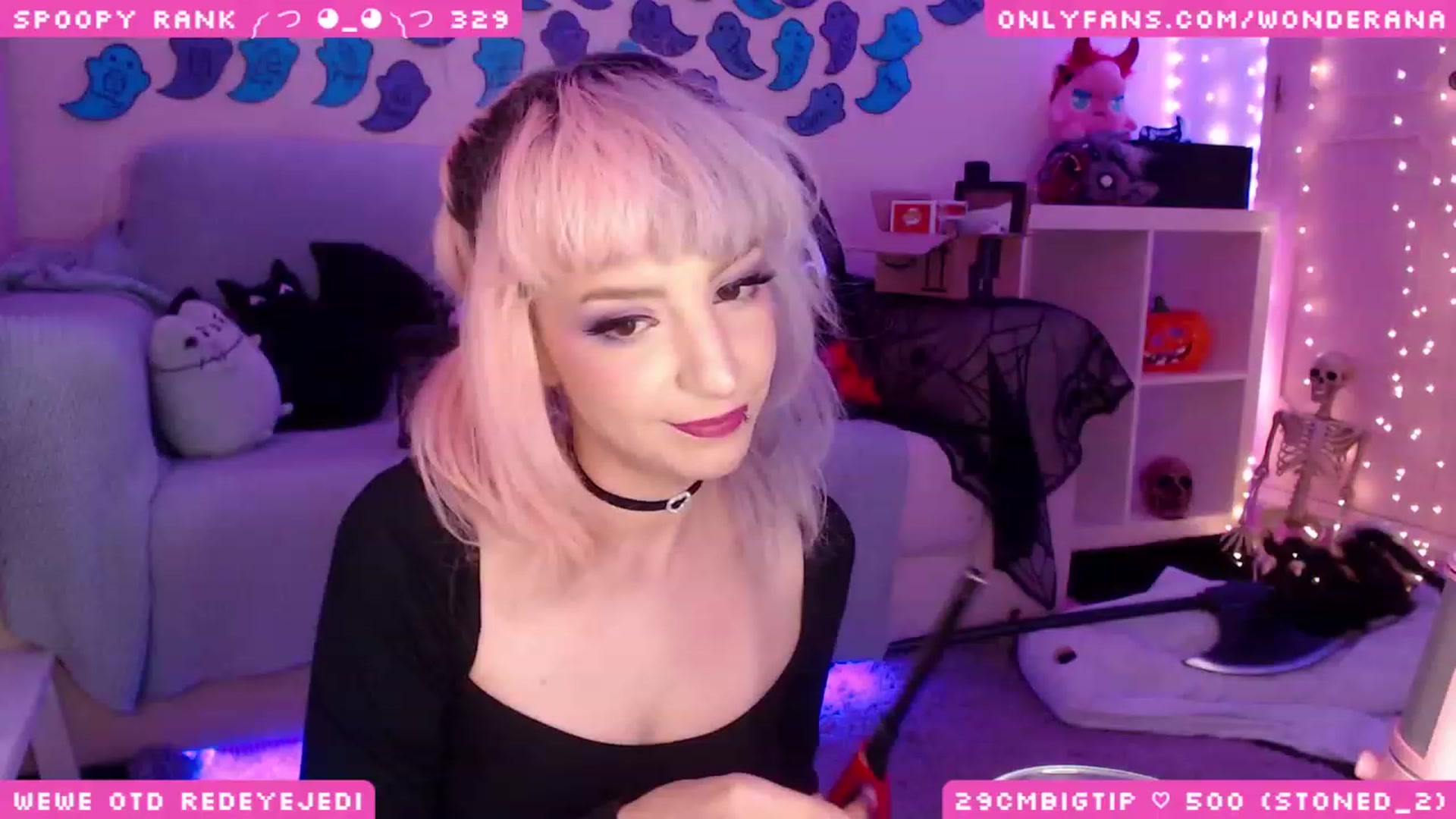 Gallery image thumbnail from SpoopyBish's myfreecams stream on, 10/28/2023, 01:19 image 10 of 20