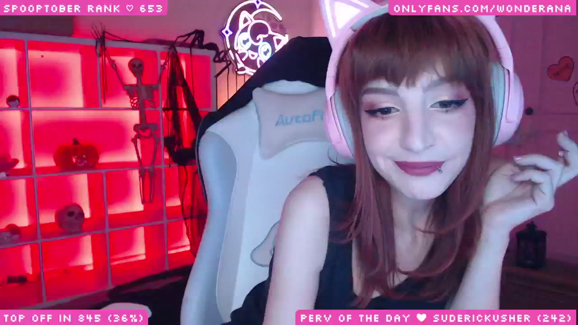 Gallery image thumbnail from SpoopyBish's myfreecams stream on, 10/13/2025, 24:02 image 13 of 20