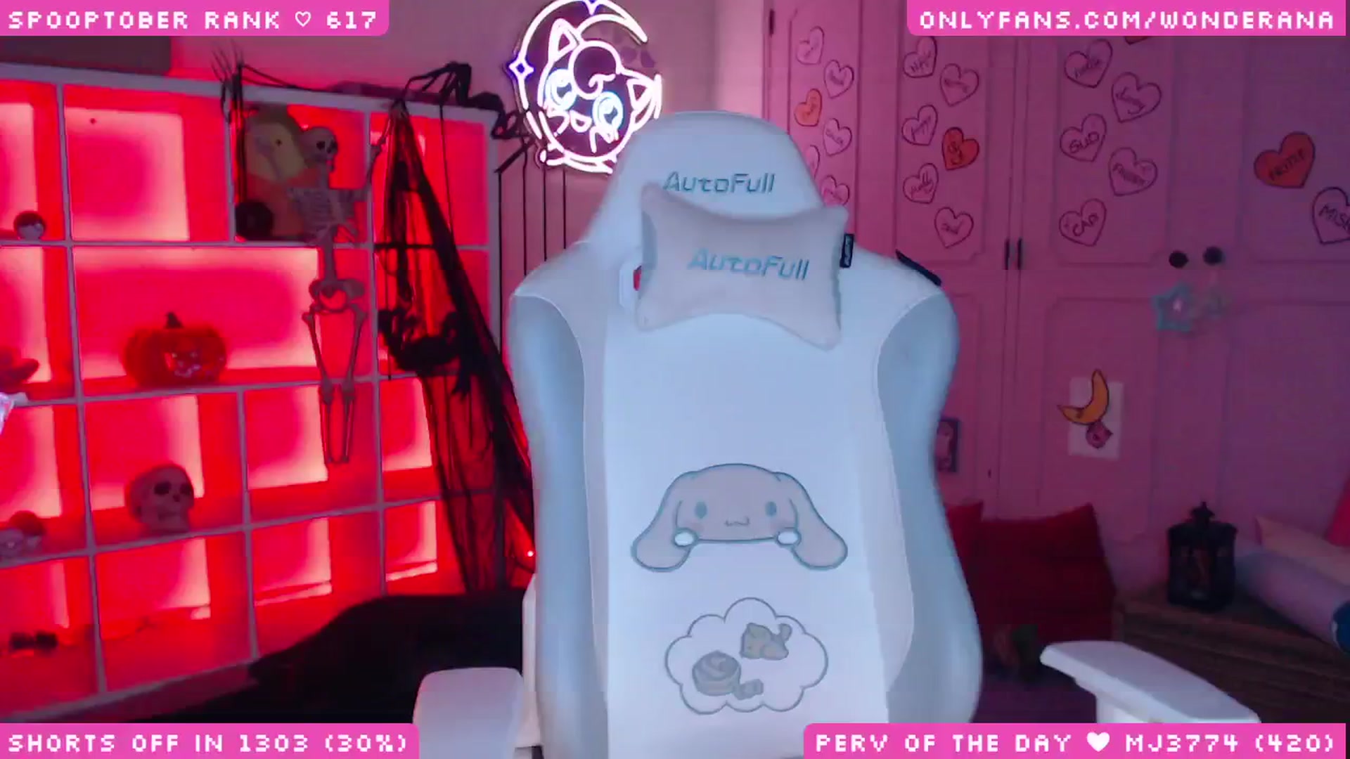 Gallery image thumbnail from SpoopyBish's myfreecams stream on, 10/18/2025, 03:50 image 10 of 20