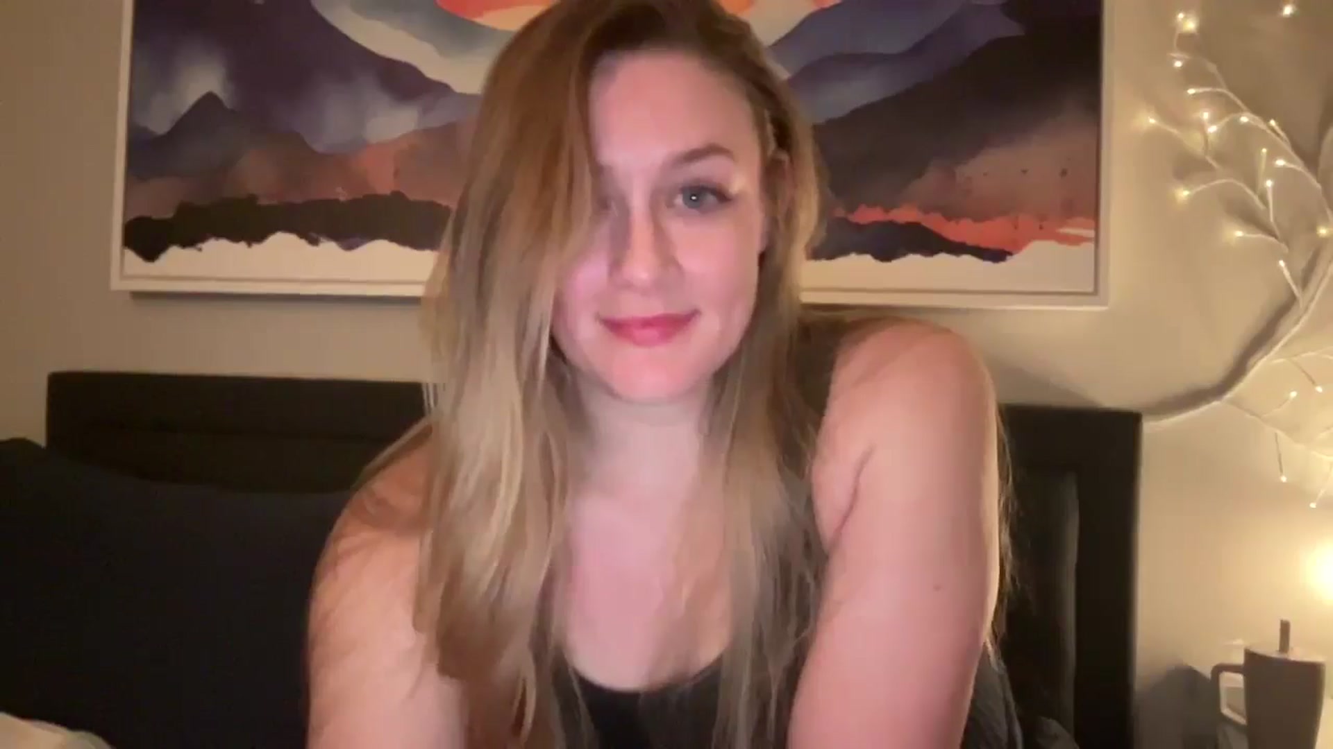 Gallery image thumbnail from SportyJules's myfreecams stream on, 04/15/2026, 05:15 image 6 of 20