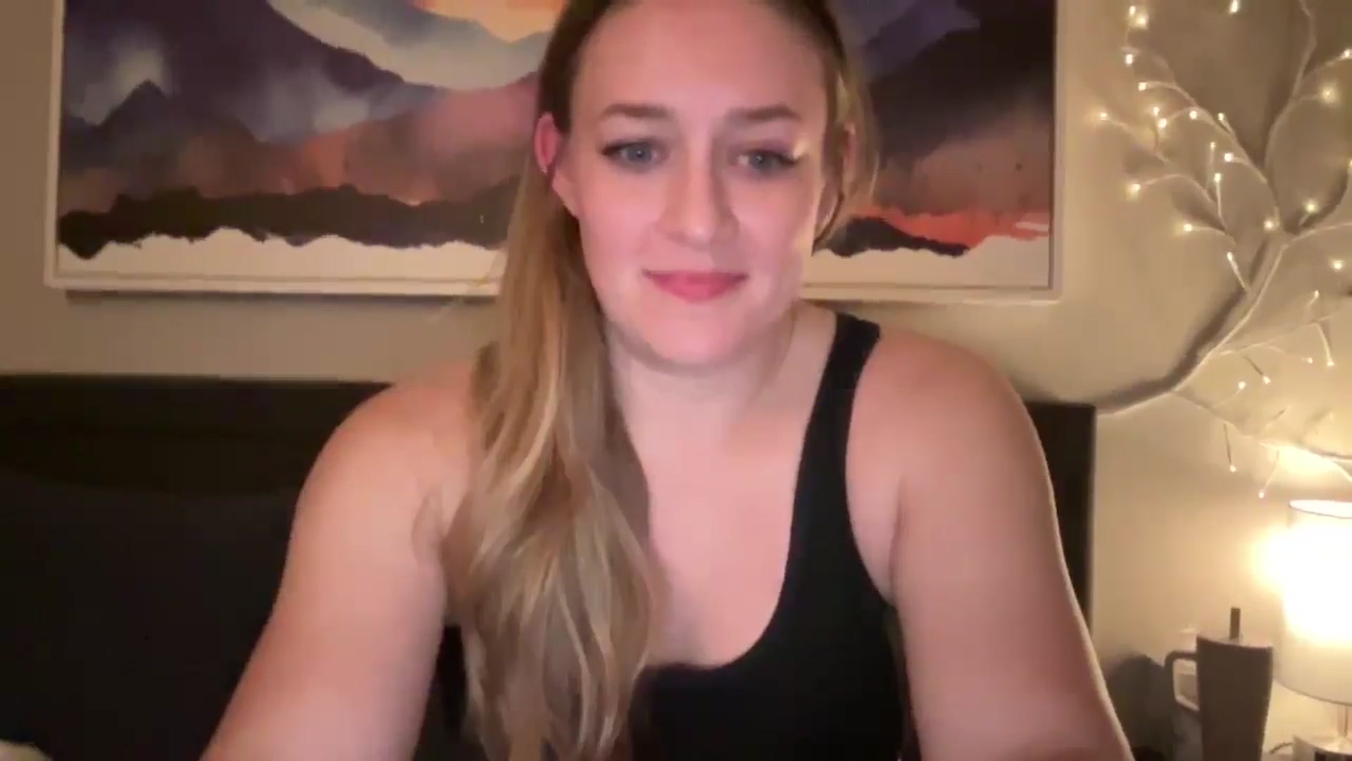 Gallery image thumbnail from SportyJules's myfreecams stream on, 04/15/2026, 05:15 image 17 of 20