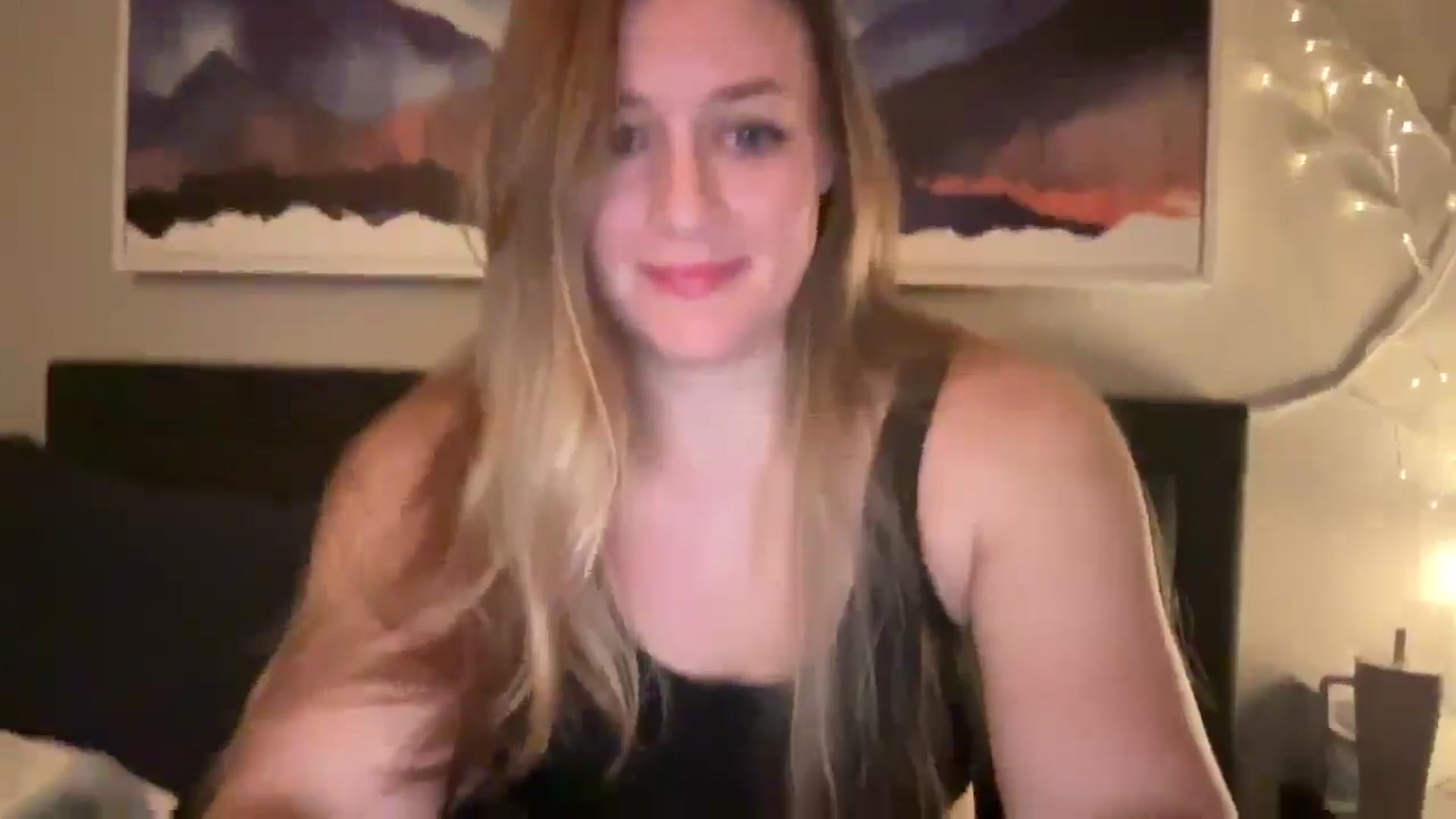 Gallery image thumbnail from SportyJules's myfreecams stream on, 04/15/2026, 05:15 image 4 of 20