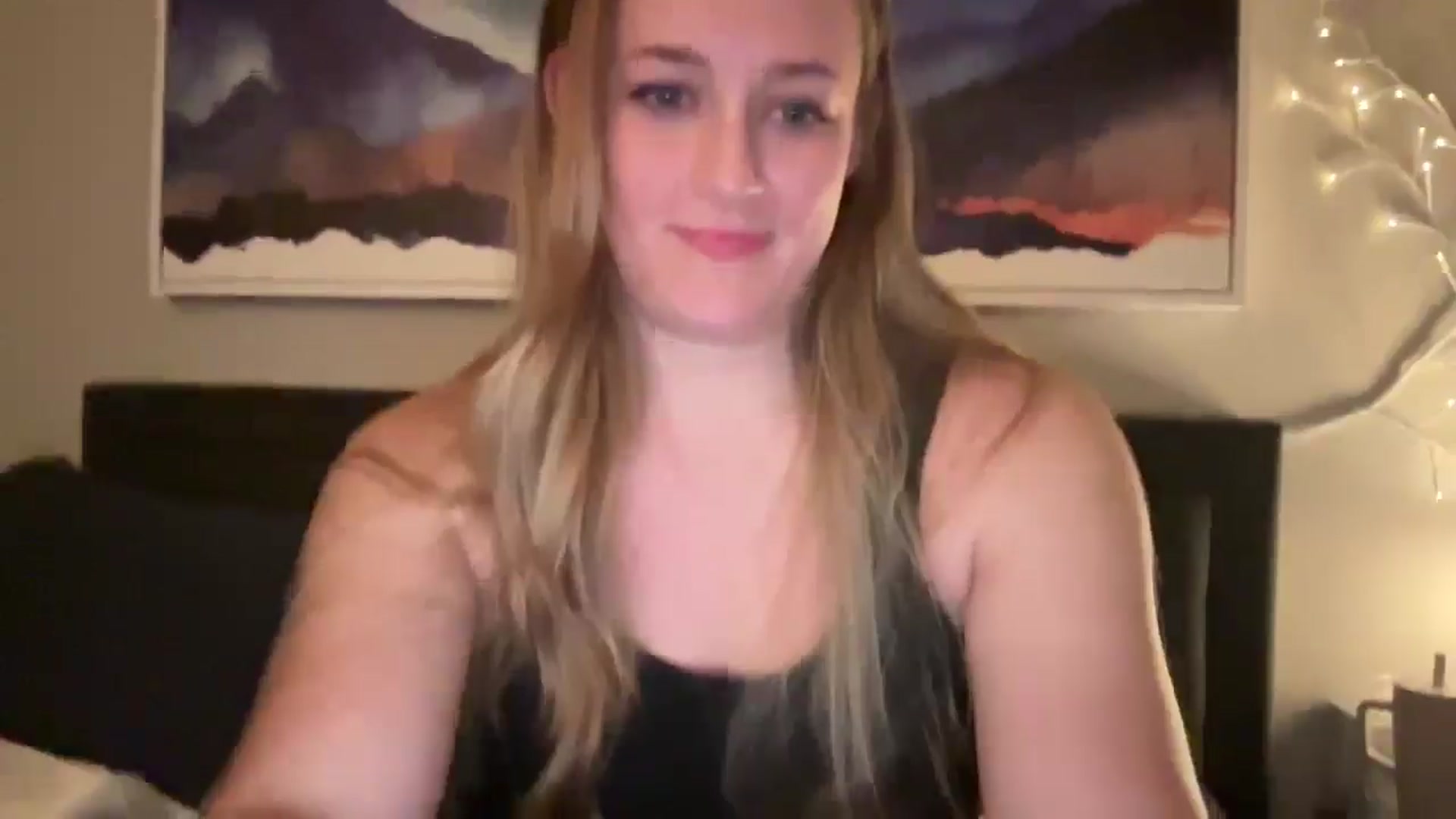 Gallery image thumbnail from SportyJules's myfreecams stream on, 04/15/2026, 05:15 image 12 of 20