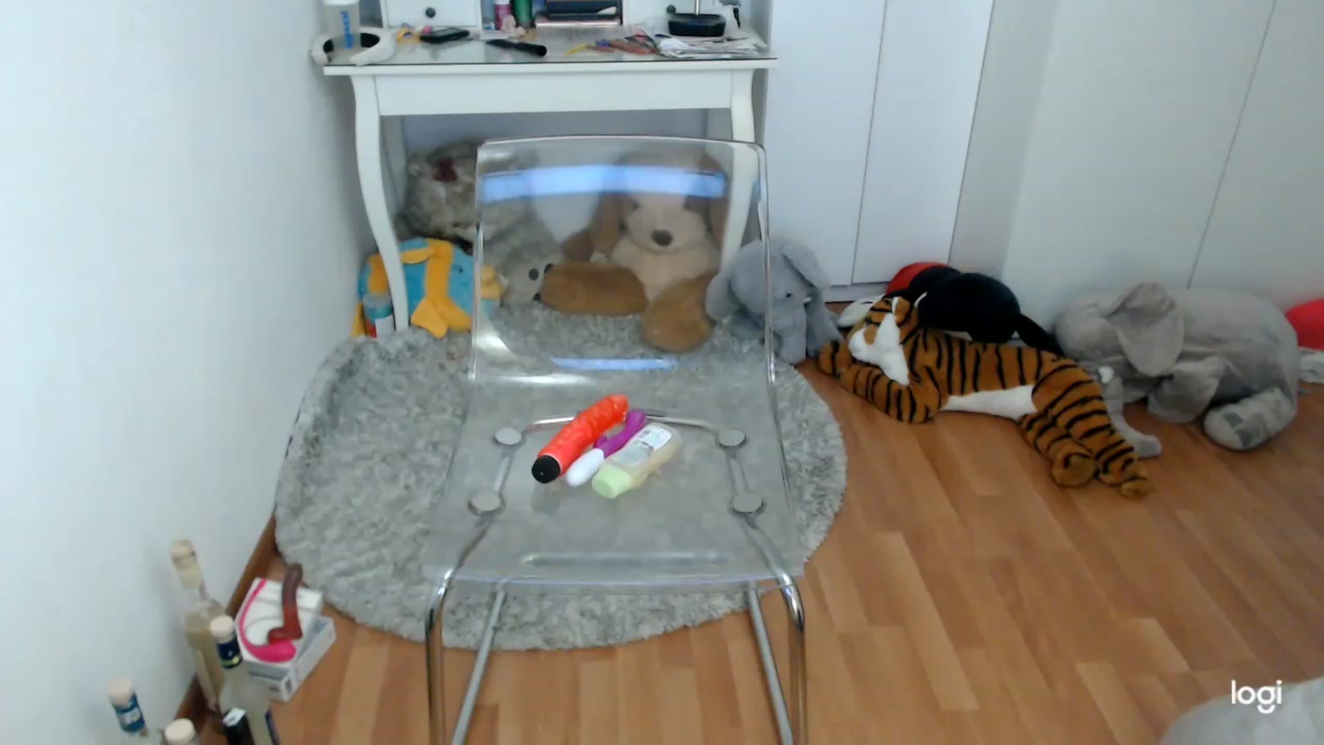 Gallery image thumbnail from SpringJewel's myfreecams stream on, 03/04/2023, 10:32 image 17 of 20