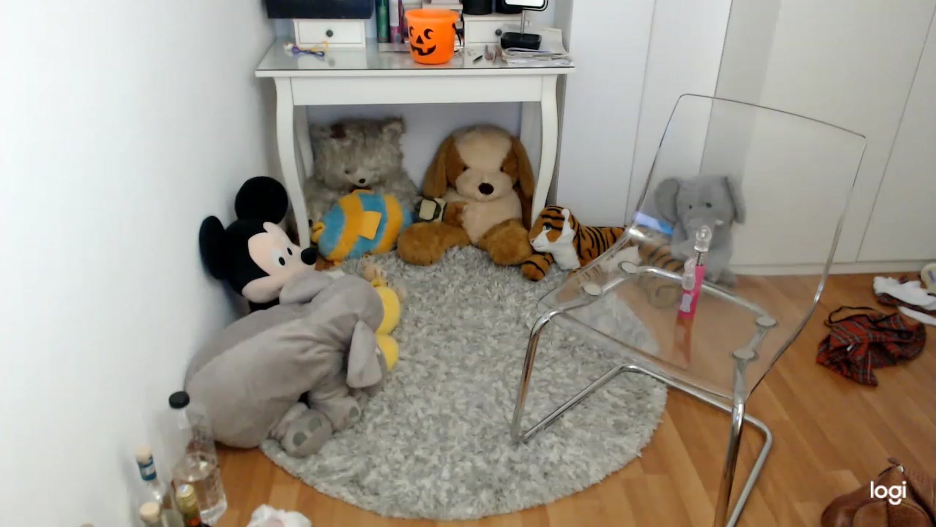 Gallery image thumbnail from SpringJewel's myfreecams stream on, 03/14/2023, 09:56 image 6 of 20