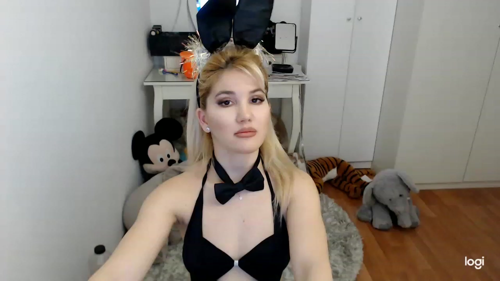Gallery image thumbnail from SpringJewel's myfreecams stream on, 03/16/2023, 09:23 image 11 of 20