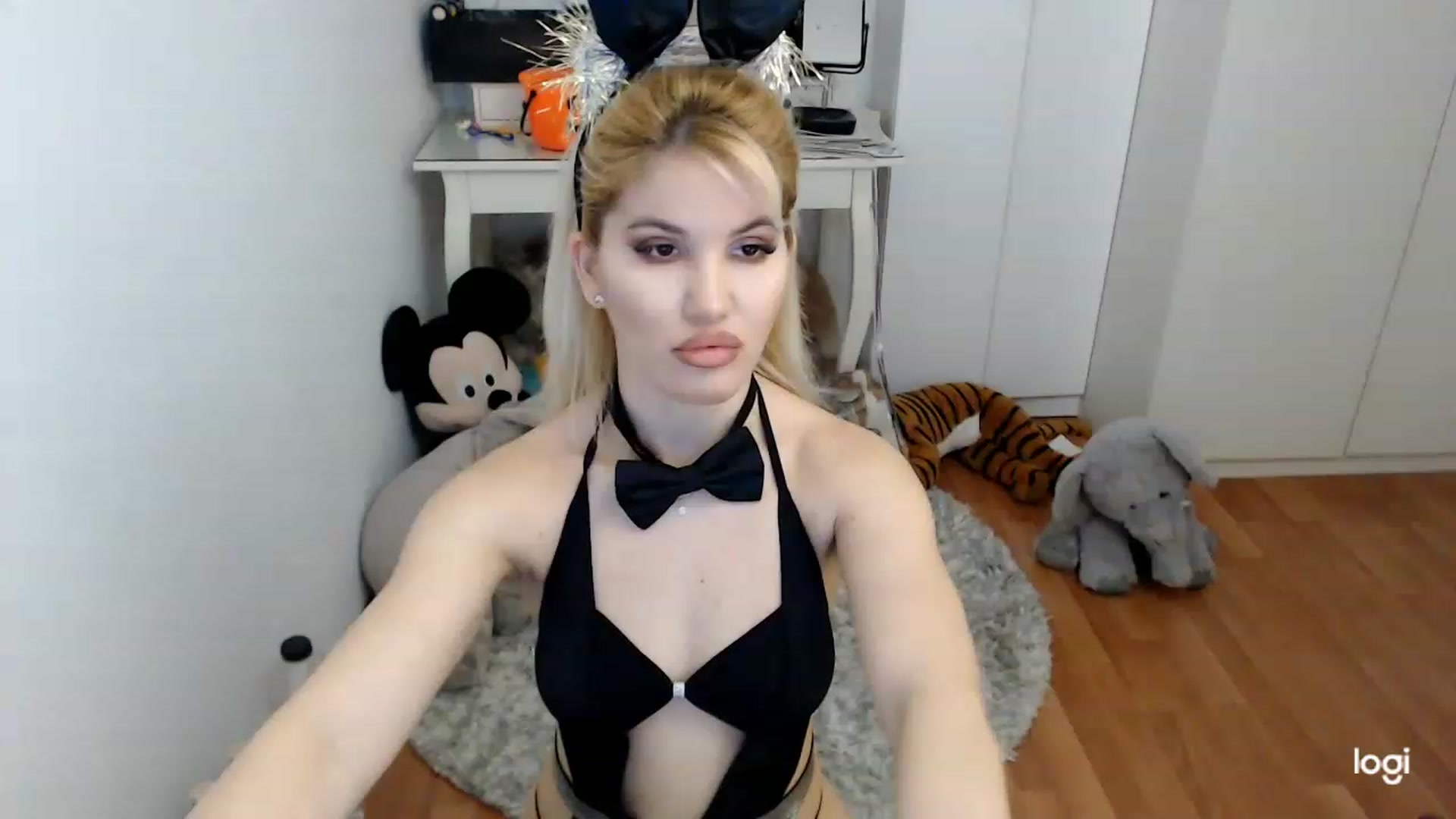 Gallery image thumbnail from SpringJewel's myfreecams stream on, 03/16/2023, 09:23 image 9 of 20