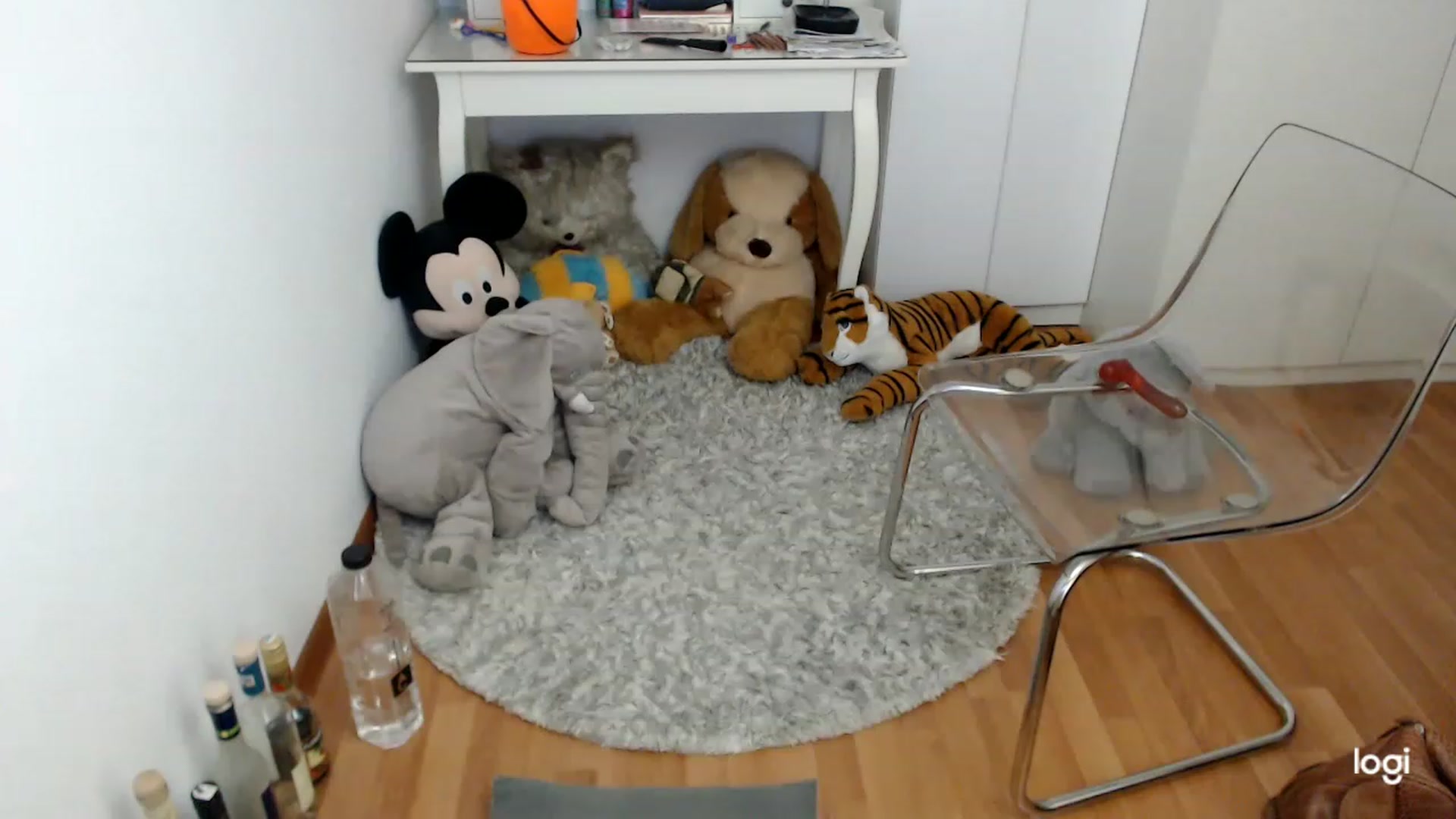 Gallery image thumbnail from SpringJewel's myfreecams stream on, 03/16/2023, 09:23 image 20 of 20