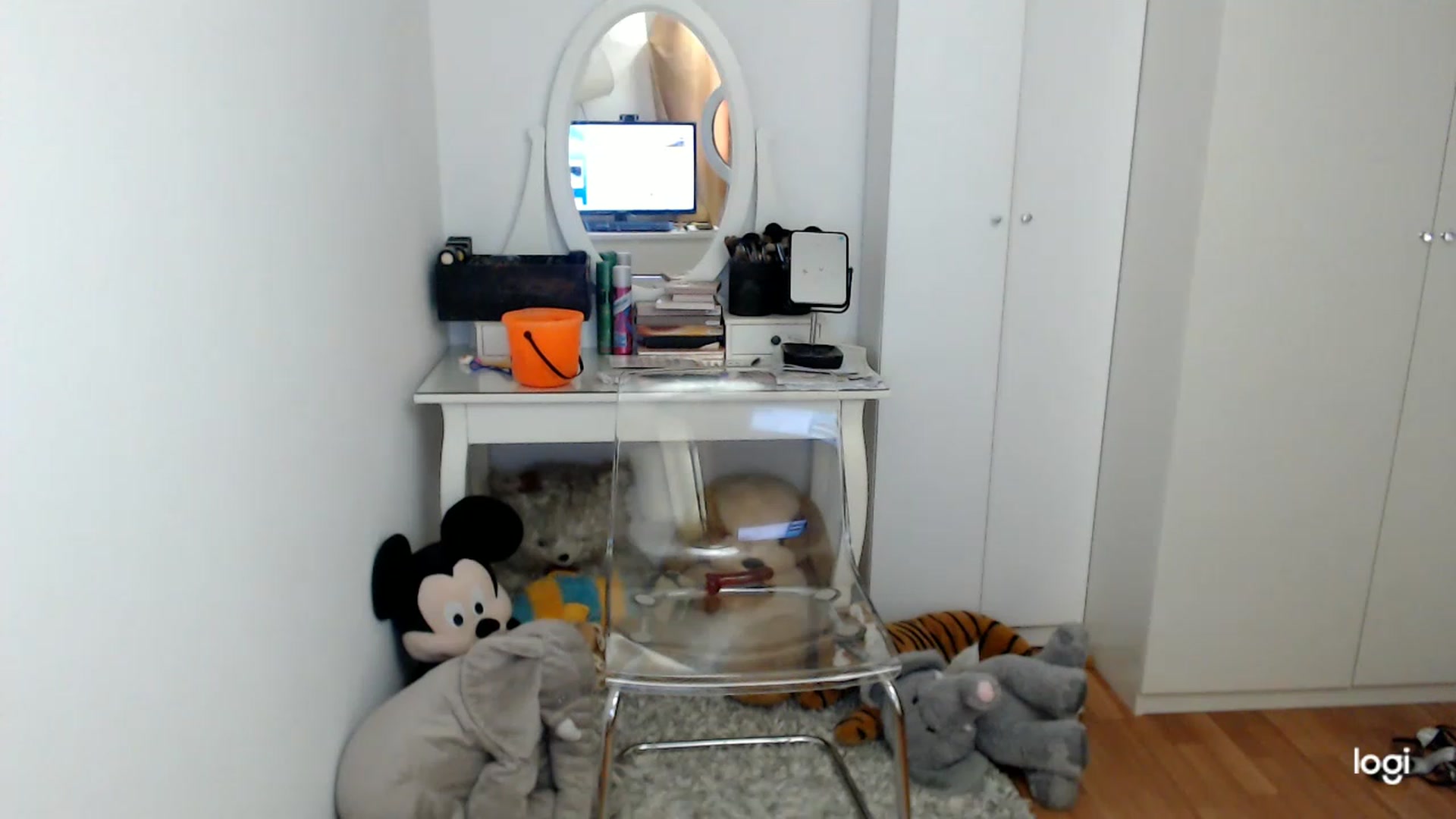 Gallery image thumbnail from SpringJewel's myfreecams stream on, 03/16/2023, 10:10 image 11 of 20