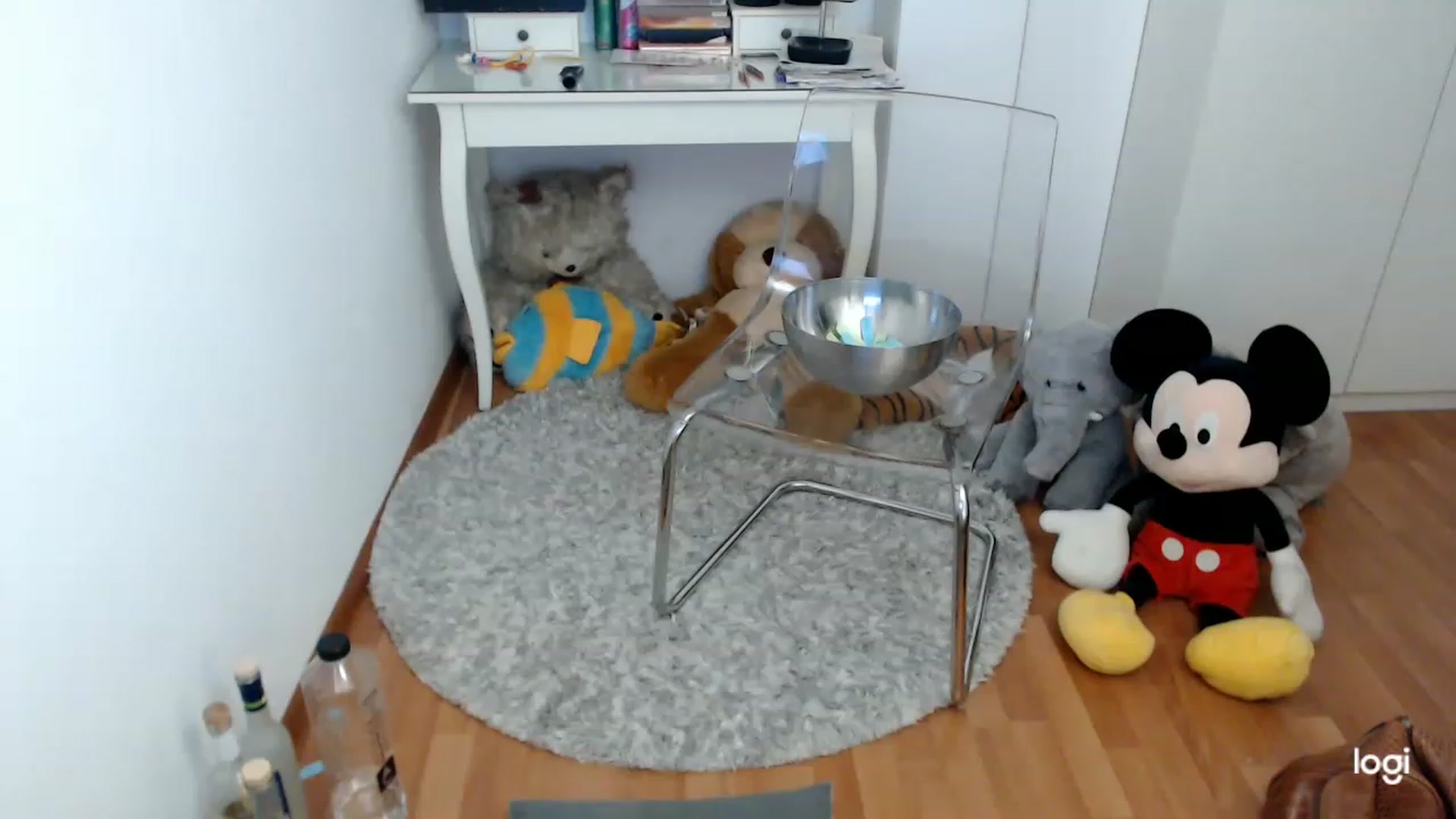 Gallery image thumbnail from SpringJewel's myfreecams stream on, 03/19/2023, 09:11 image 15 of 20