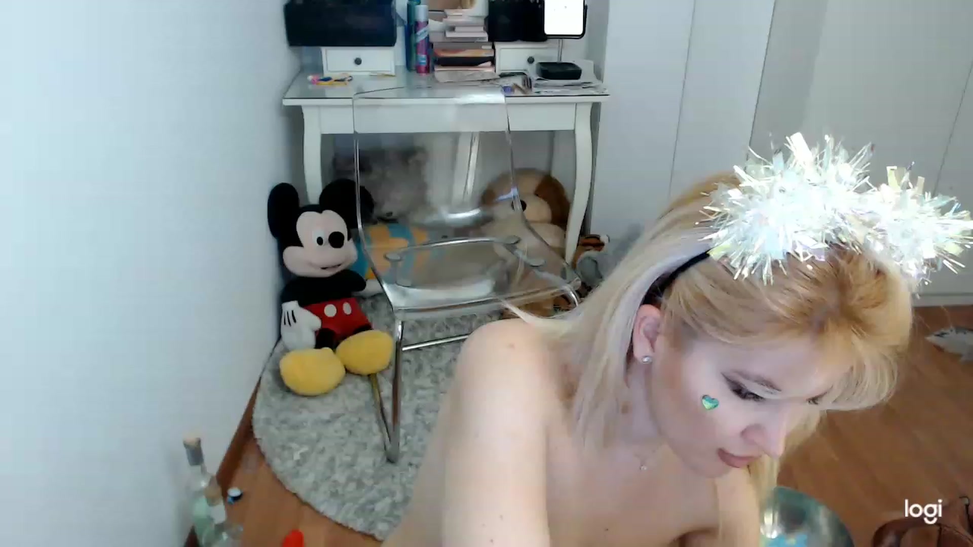 Gallery image thumbnail from SpringJewel's myfreecams stream on, 03/21/2023, 10:30 image 1 of 20