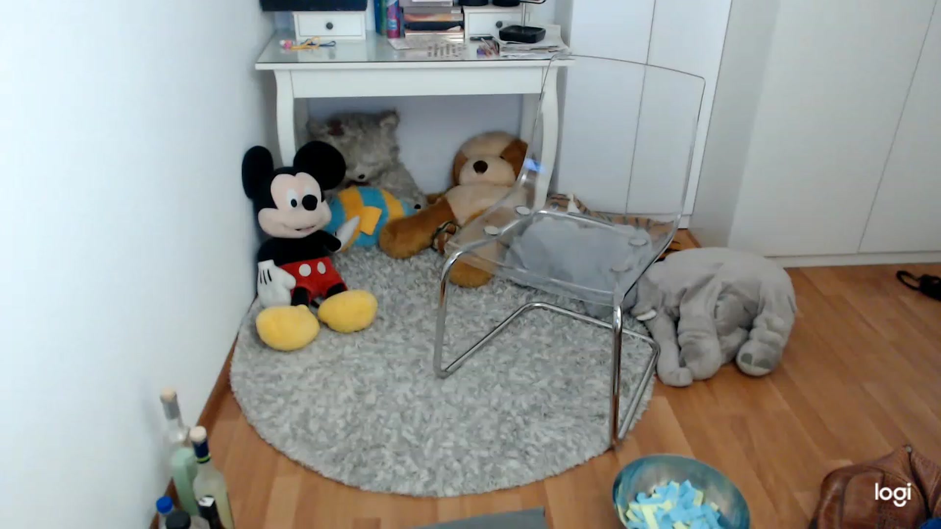 Gallery image thumbnail from SpringJewel's myfreecams stream on, 03/22/2023, 08:12 image 19 of 20