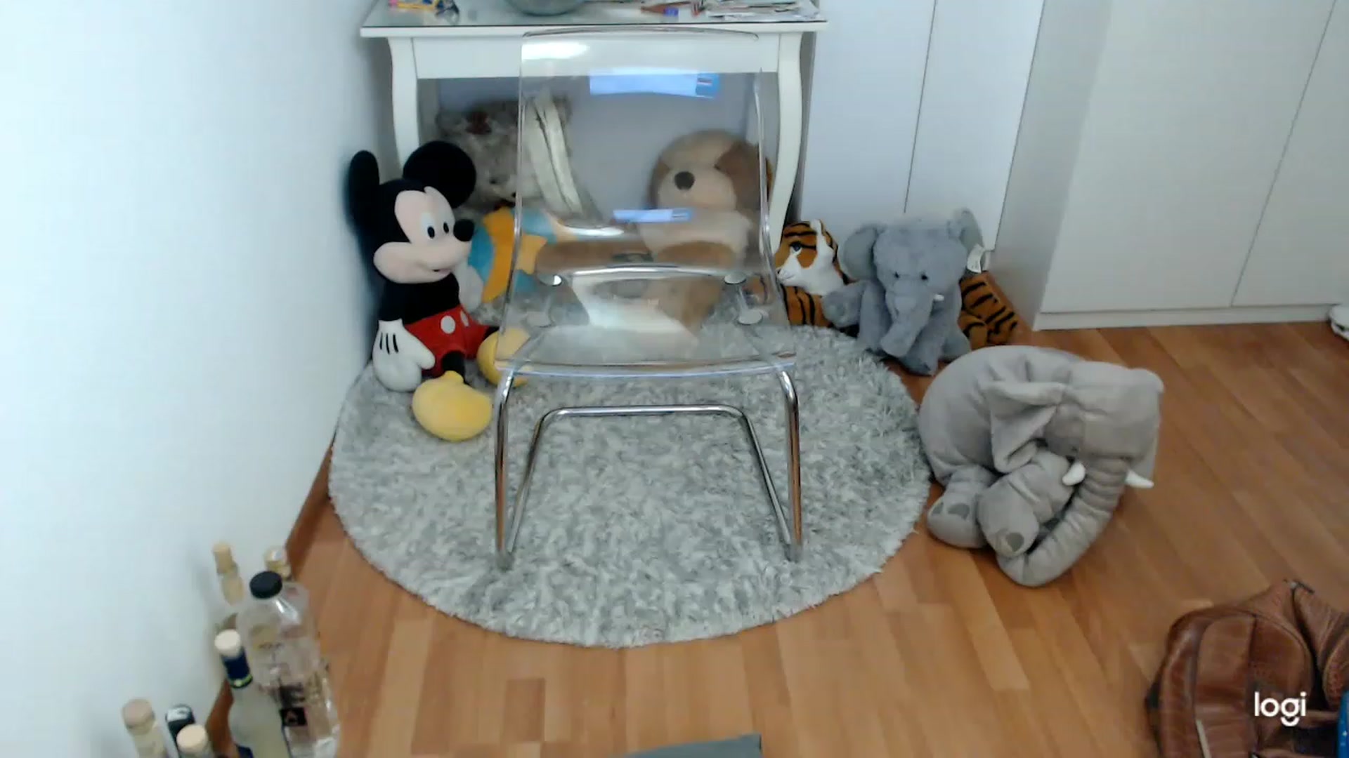 Gallery image thumbnail from SpringJewel's myfreecams stream on, 03/24/2023, 08:48 image 14 of 20