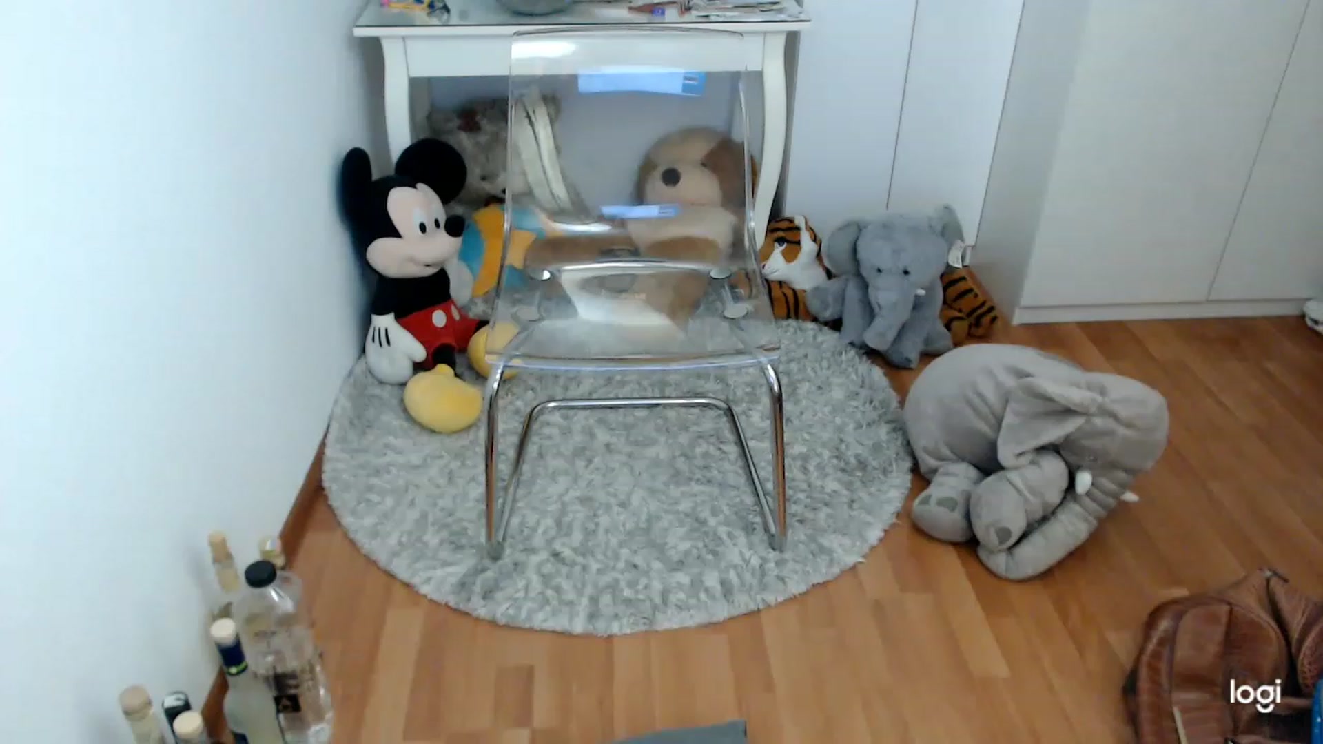 Gallery image thumbnail from SpringJewel's myfreecams stream on, 03/24/2023, 08:48 image 15 of 20