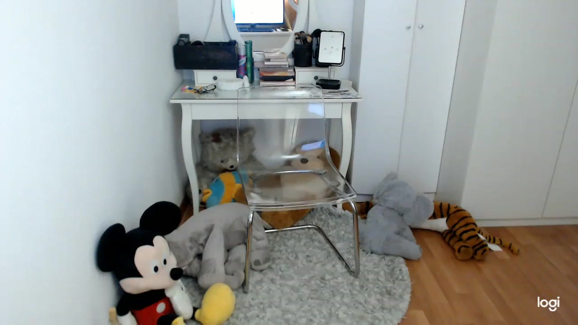 Gallery image thumbnail from SpringJewel's myfreecams stream on, 03/26/2023, 11:23 image 19 of 20