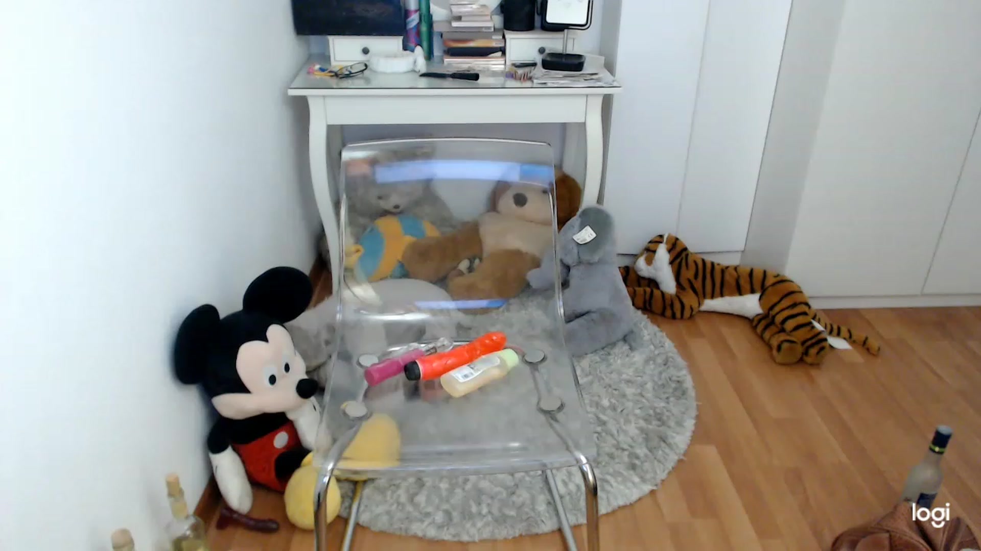 Gallery image thumbnail from SpringJewel's myfreecams stream on, 03/26/2023, 11:23 image 10 of 20