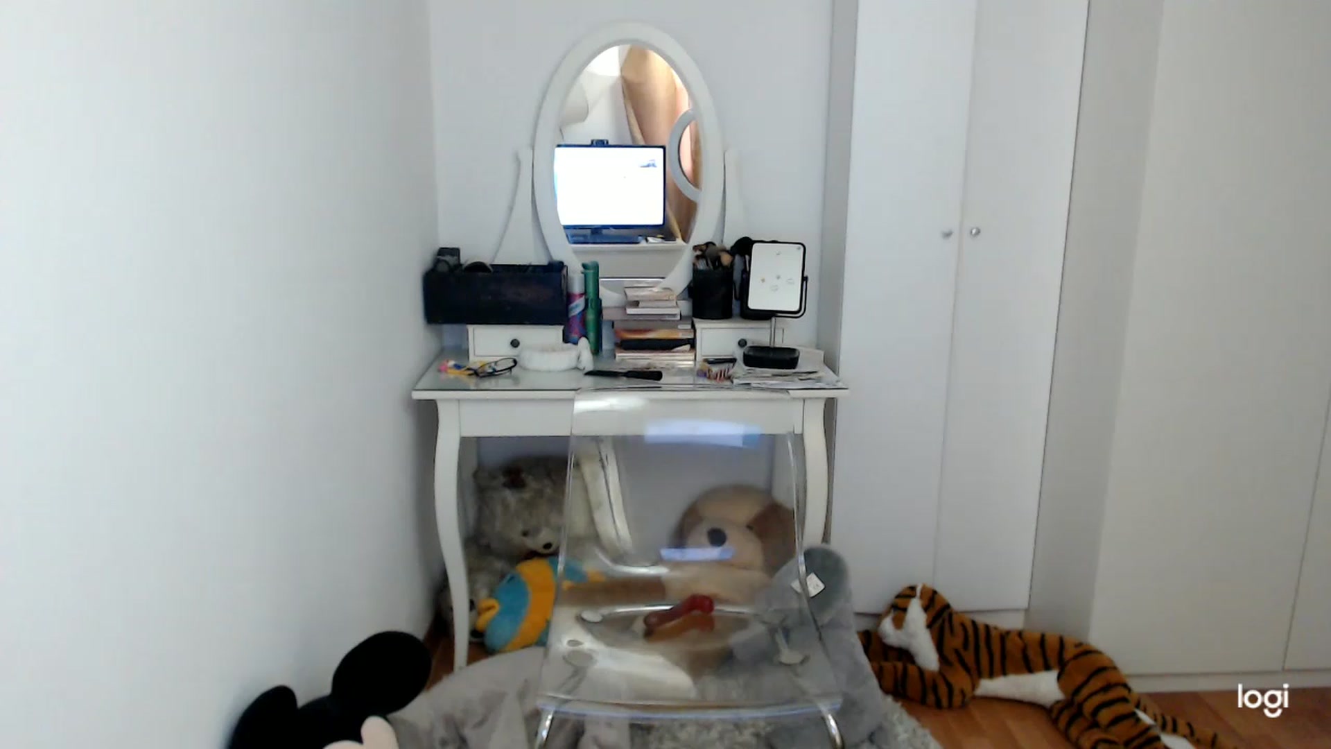 Gallery image thumbnail from SpringJewel's myfreecams stream on, 03/26/2023, 11:23 image 2 of 20