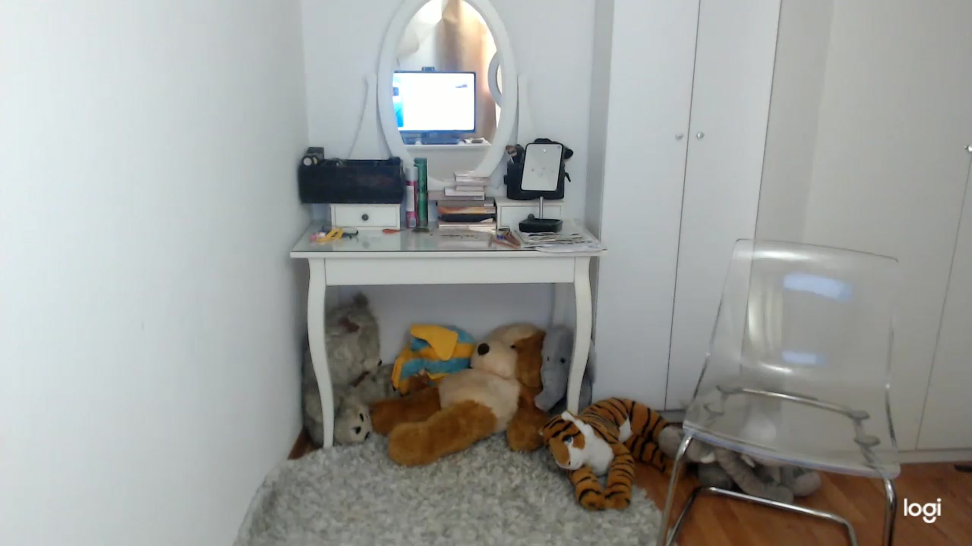 Gallery image thumbnail from SpringJewel's myfreecams stream on, 04/22/2023, 10:42 image 8 of 20
