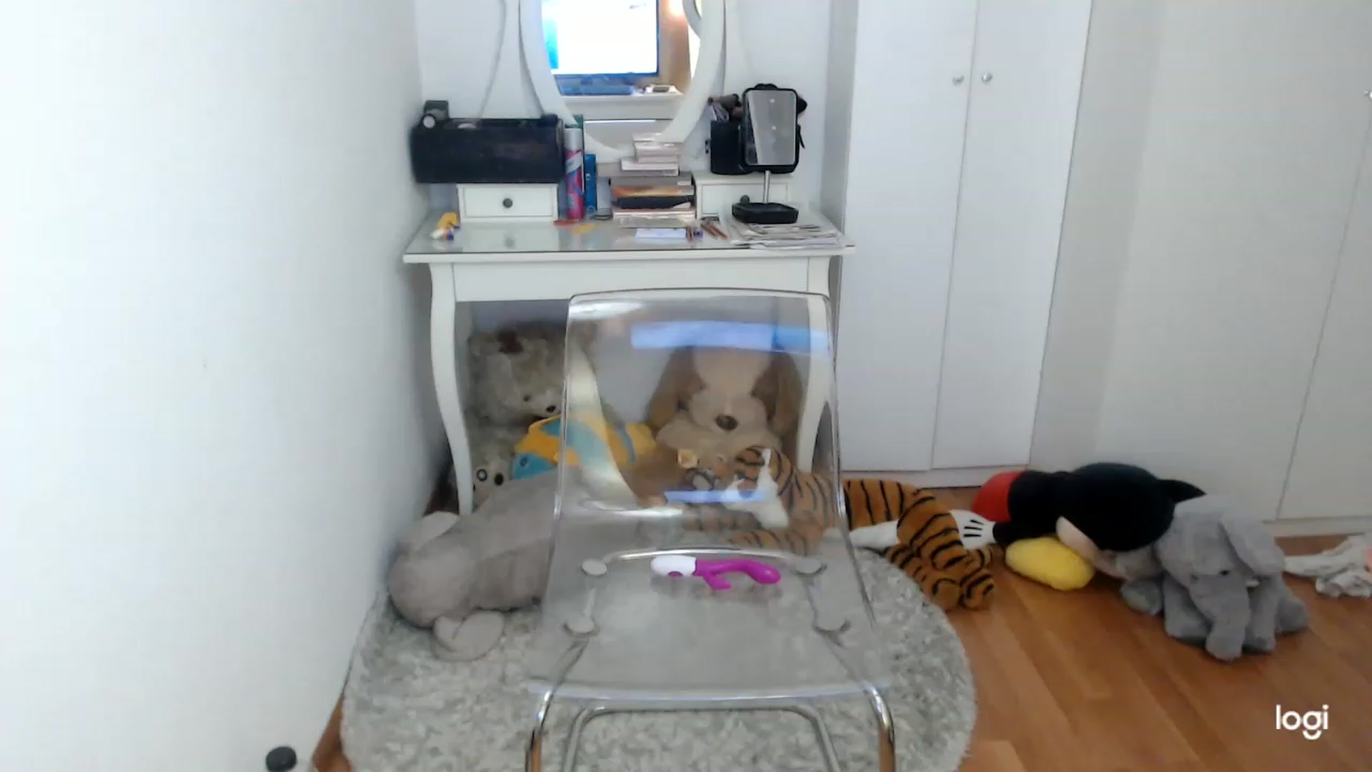 Gallery image thumbnail from SpringJewel's myfreecams stream on, 04/29/2023, 10:15 image 9 of 20