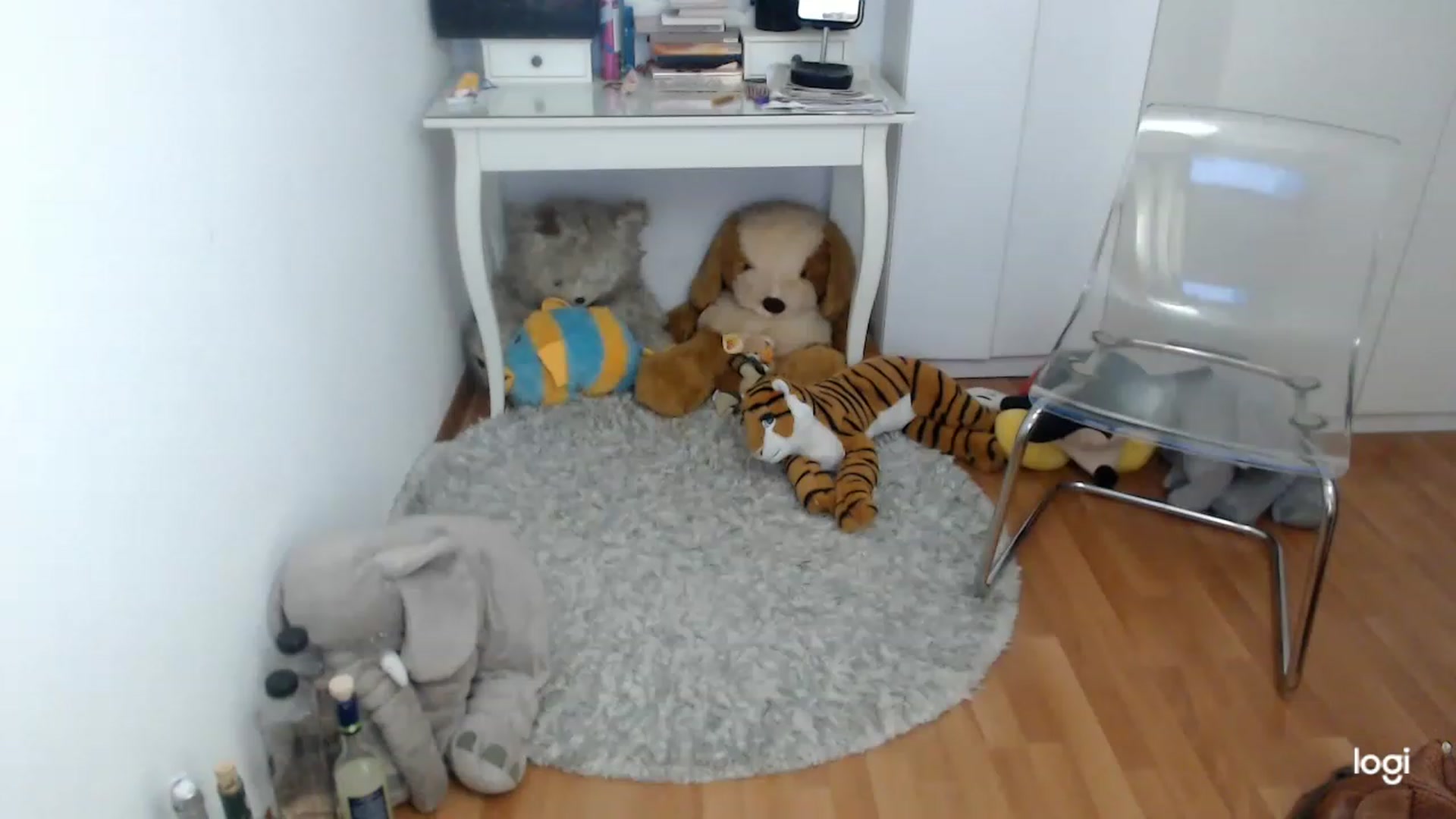 Gallery image thumbnail from SpringJewel's myfreecams stream on, 05/02/2023, 08:24 image 9 of 20