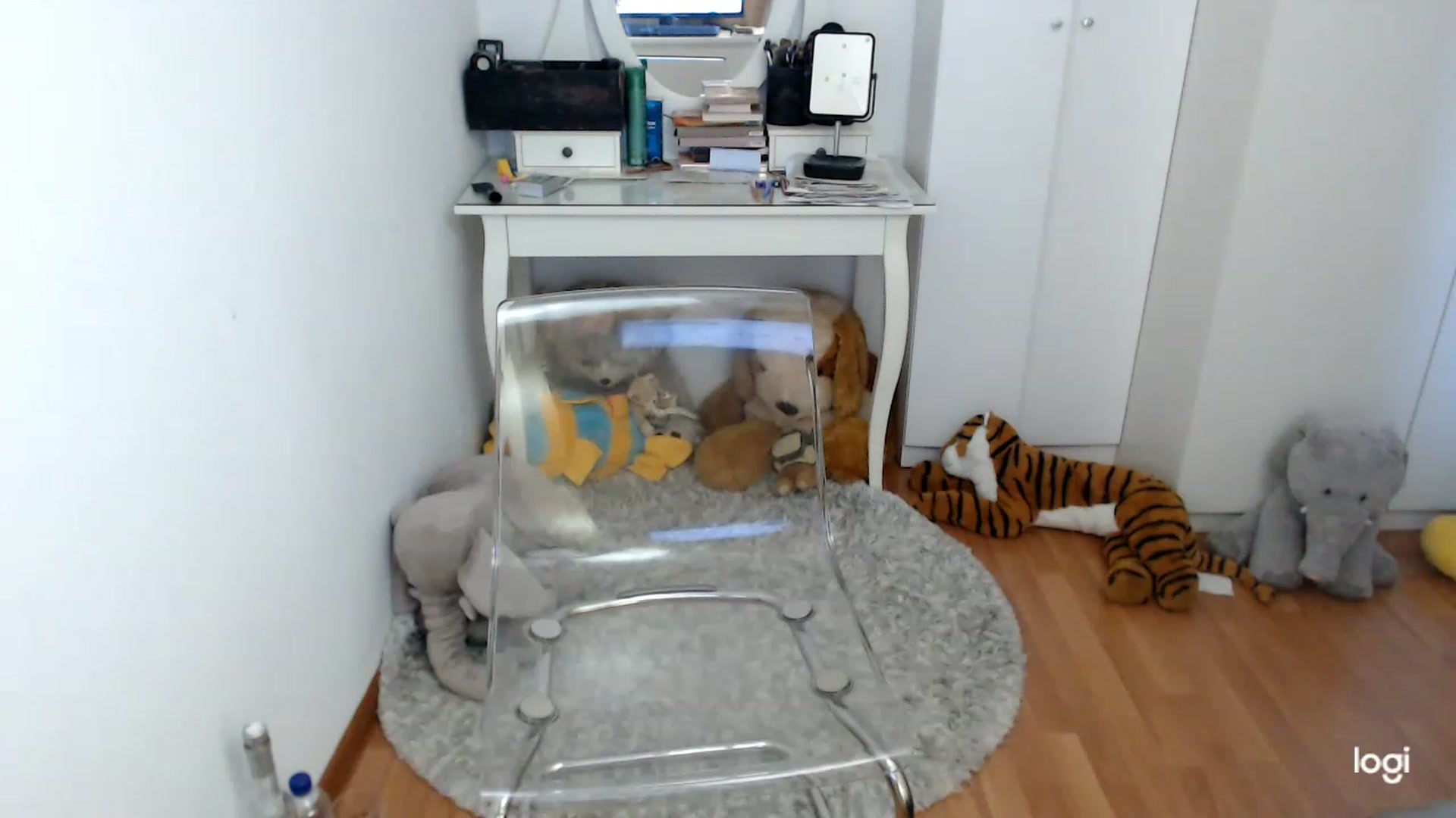 Gallery image thumbnail from SpringJewel's myfreecams stream on, 05/11/2023, 09:06 image 16 of 20