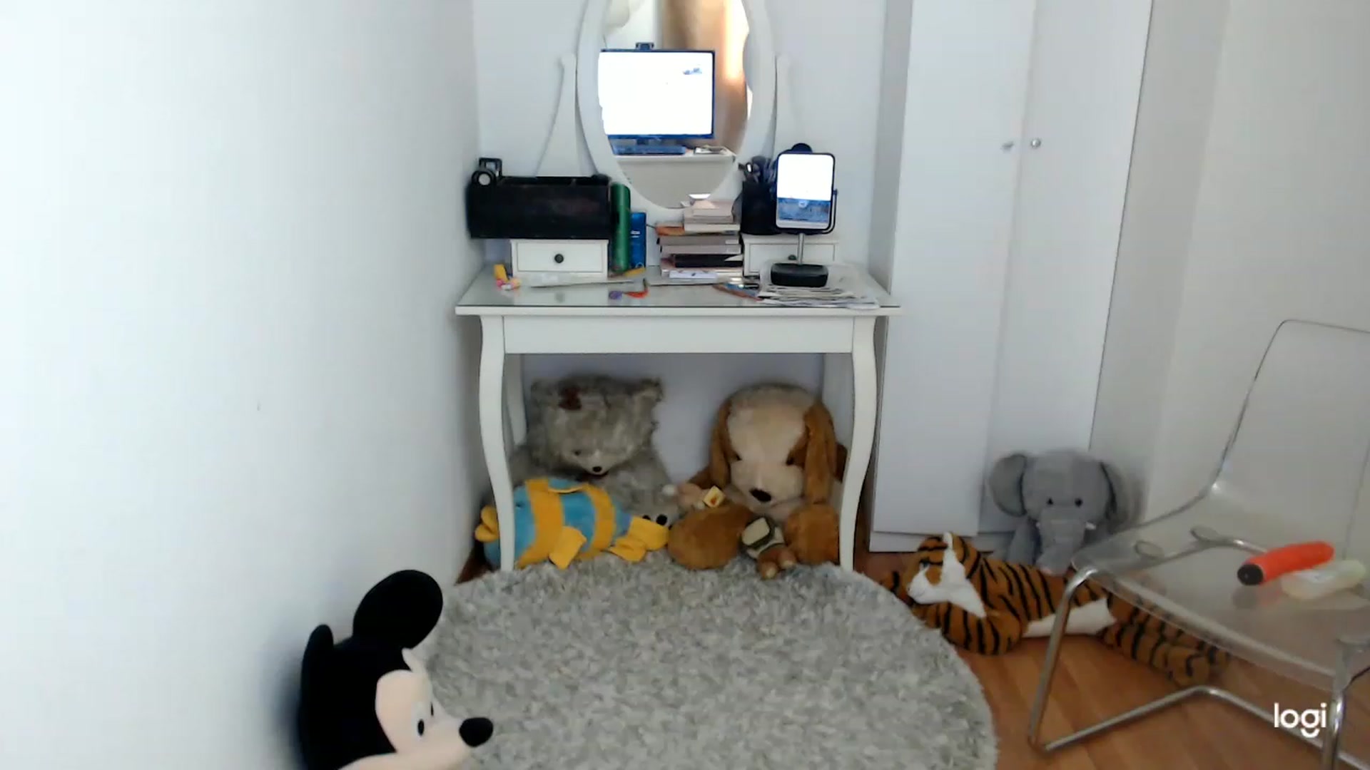 Gallery image thumbnail from SpringJewel's myfreecams stream on, 05/13/2023, 09:24 image 10 of 20