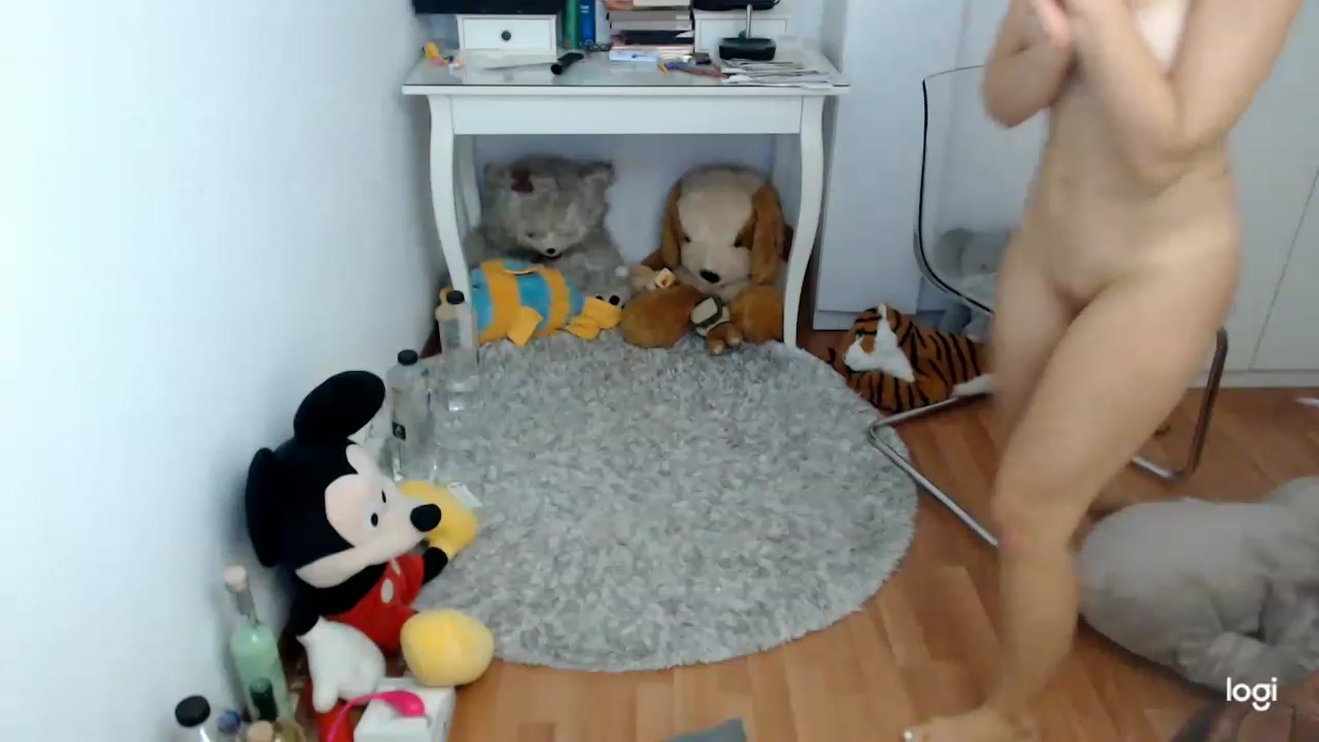 Gallery image thumbnail from SpringJewel's myfreecams stream on, 05/14/2023, 08:41 image 15 of 20