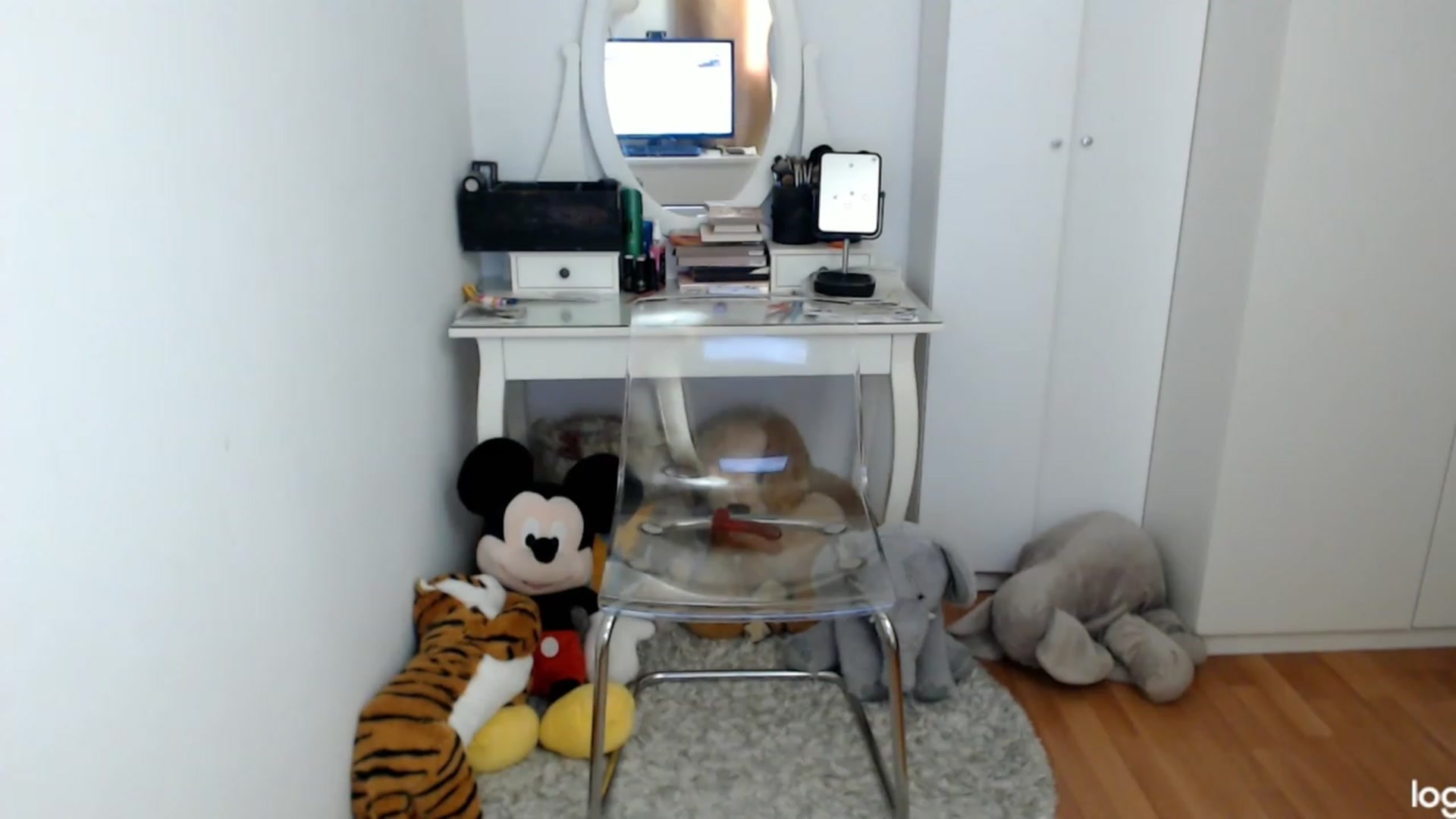 Gallery image thumbnail from SpringJewel's myfreecams stream on, 05/23/2023, 09:32 image 9 of 20