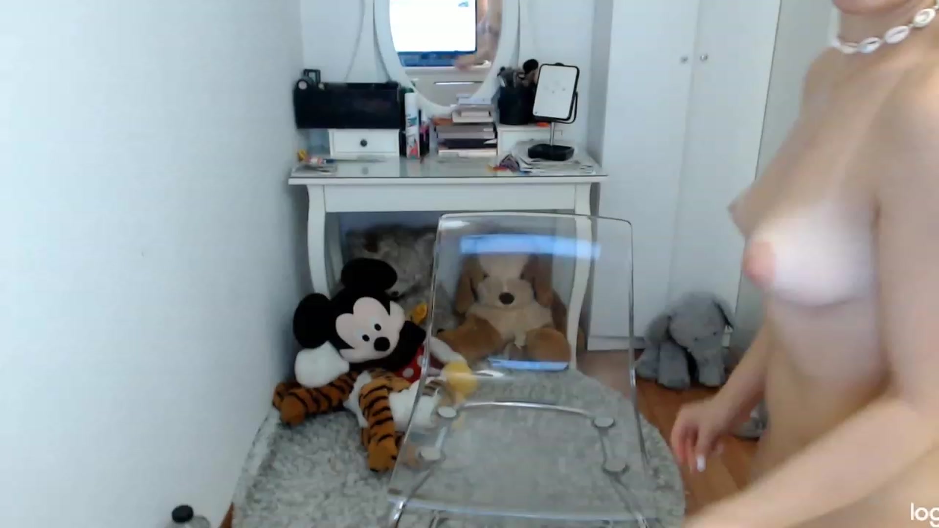 Gallery image thumbnail from SpringJewel's myfreecams stream on, 05/24/2023, 09:33 image 4 of 20