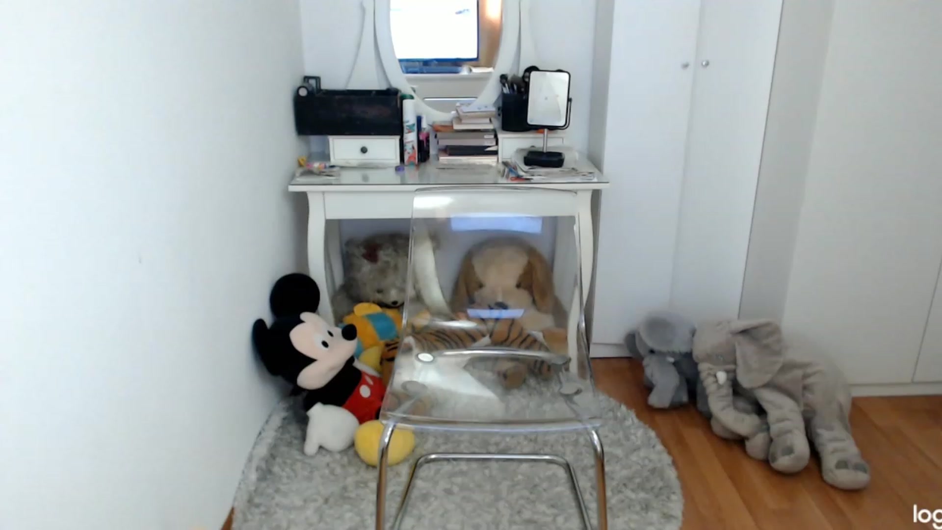 Gallery image thumbnail from SpringJewel's myfreecams stream on, 05/25/2023, 08:33 image 9 of 20