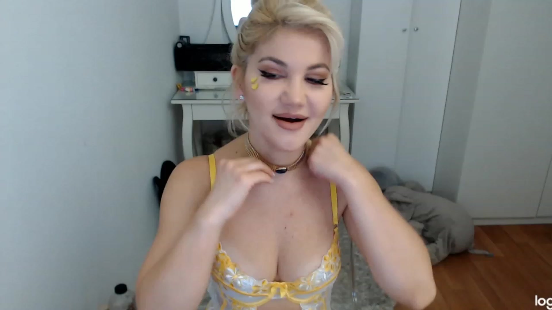 Gallery image thumbnail from SpringJewel's myfreecams stream on, 05/27/2023, 08:23 image 1 of 20