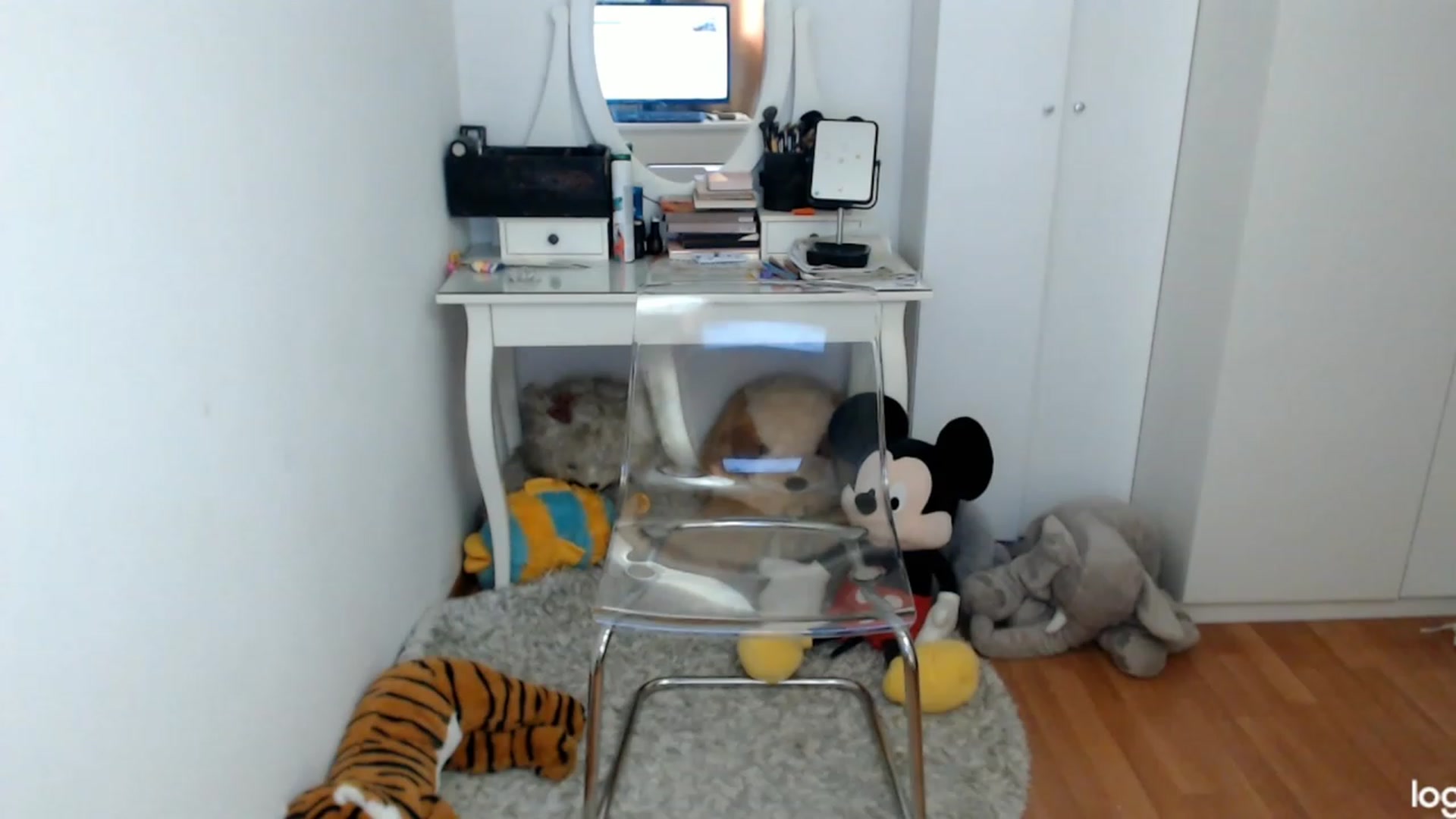Gallery image thumbnail from SpringJewel's myfreecams stream on, 05/30/2023, 09:28 image 1 of 20
