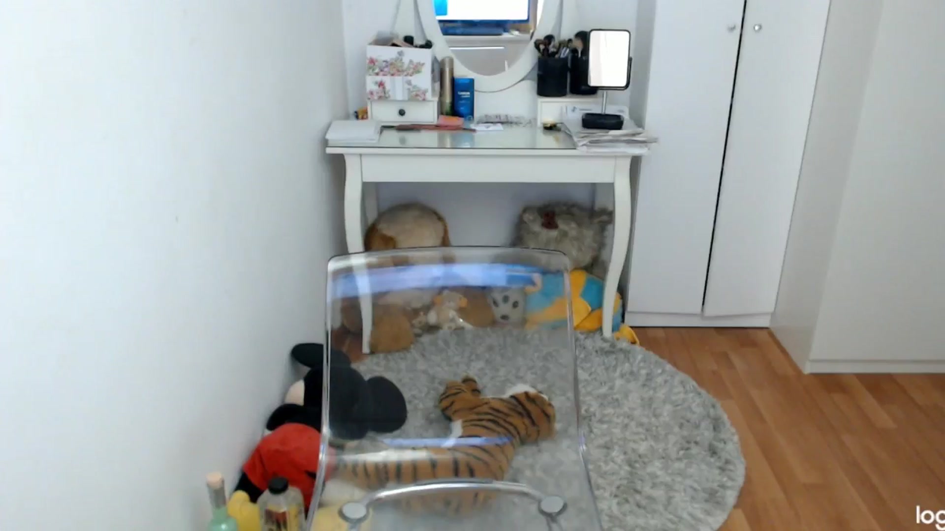 Gallery image thumbnail from SpringJewel's myfreecams stream on, 03/19/2024, 09:36 image 18 of 20