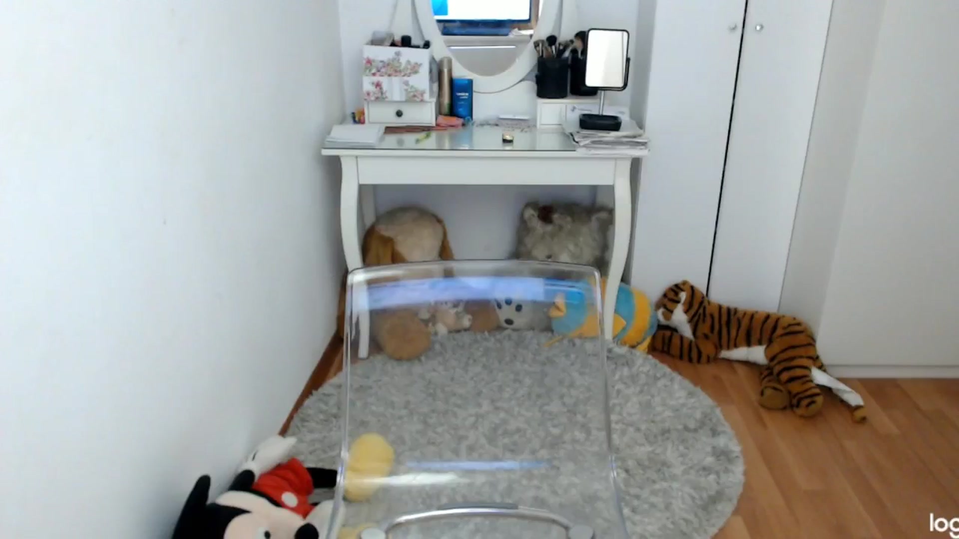 Gallery image thumbnail from SpringJewel's myfreecams stream on, 03/20/2024, 07:52 image 10 of 20