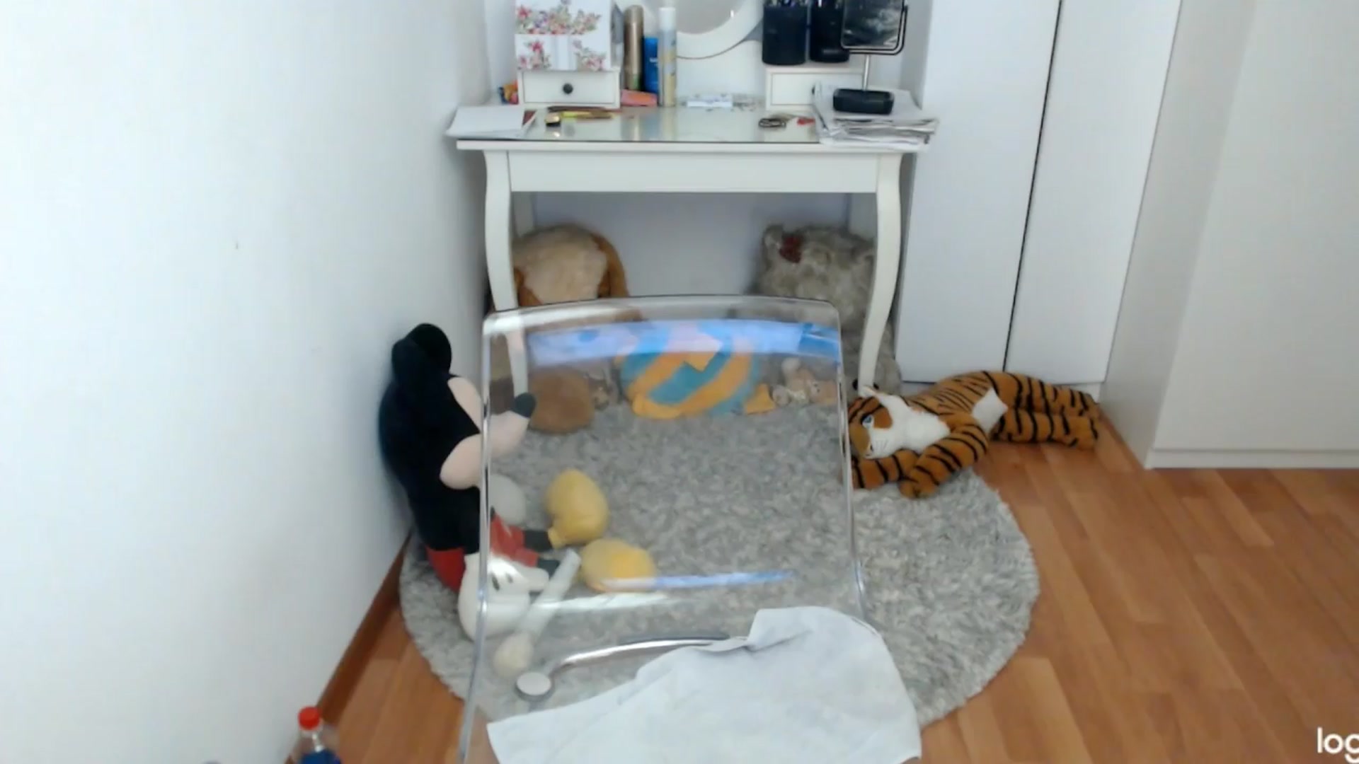 Gallery image thumbnail from SpringJewel's myfreecams stream on, 03/25/2024, 09:44 image 19 of 20
