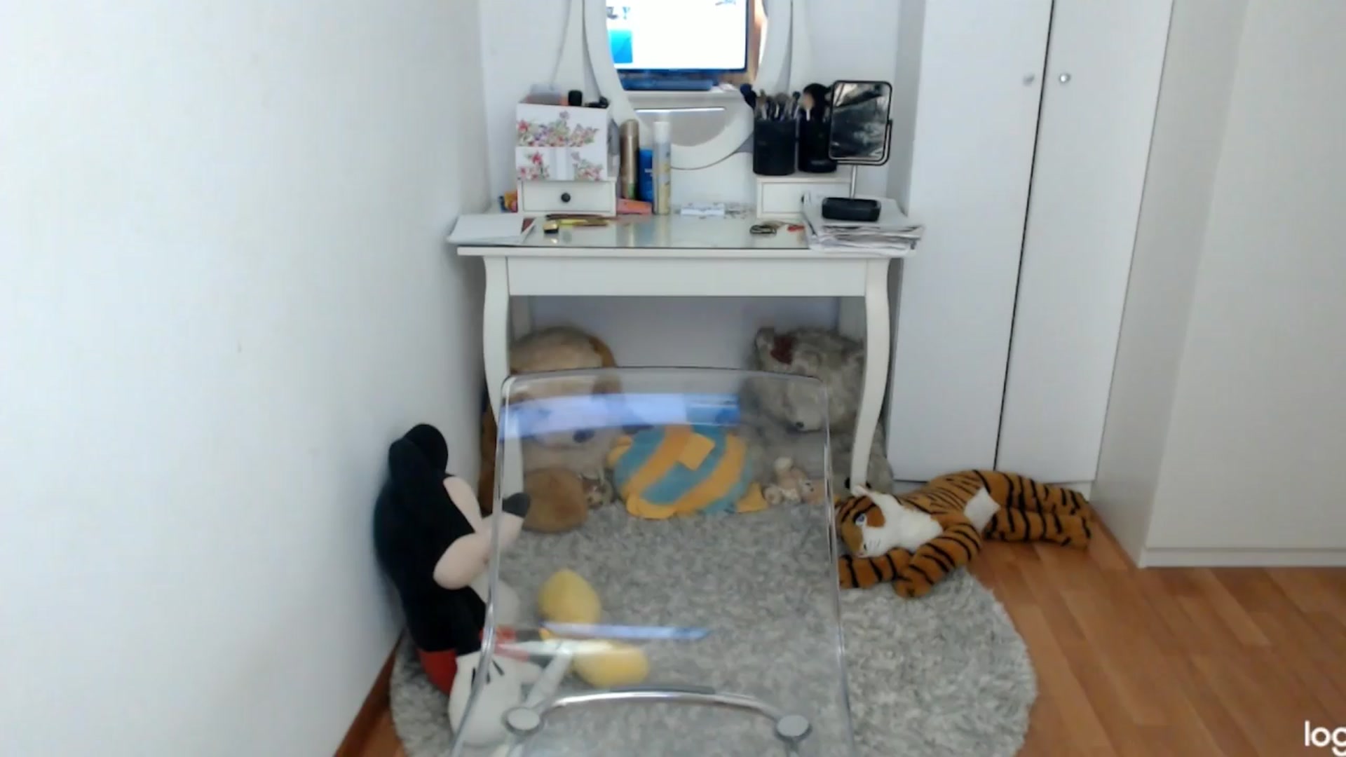 Gallery image thumbnail from SpringJewel's myfreecams stream on, 03/25/2024, 09:44 image 16 of 20