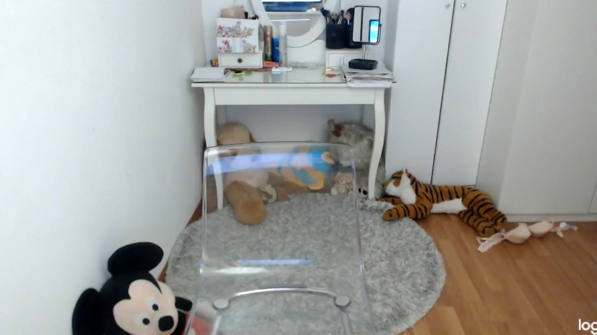 Gallery image thumbnail from SpringJewel's myfreecams stream on, 04/16/2024, 08:55 image 17 of 20