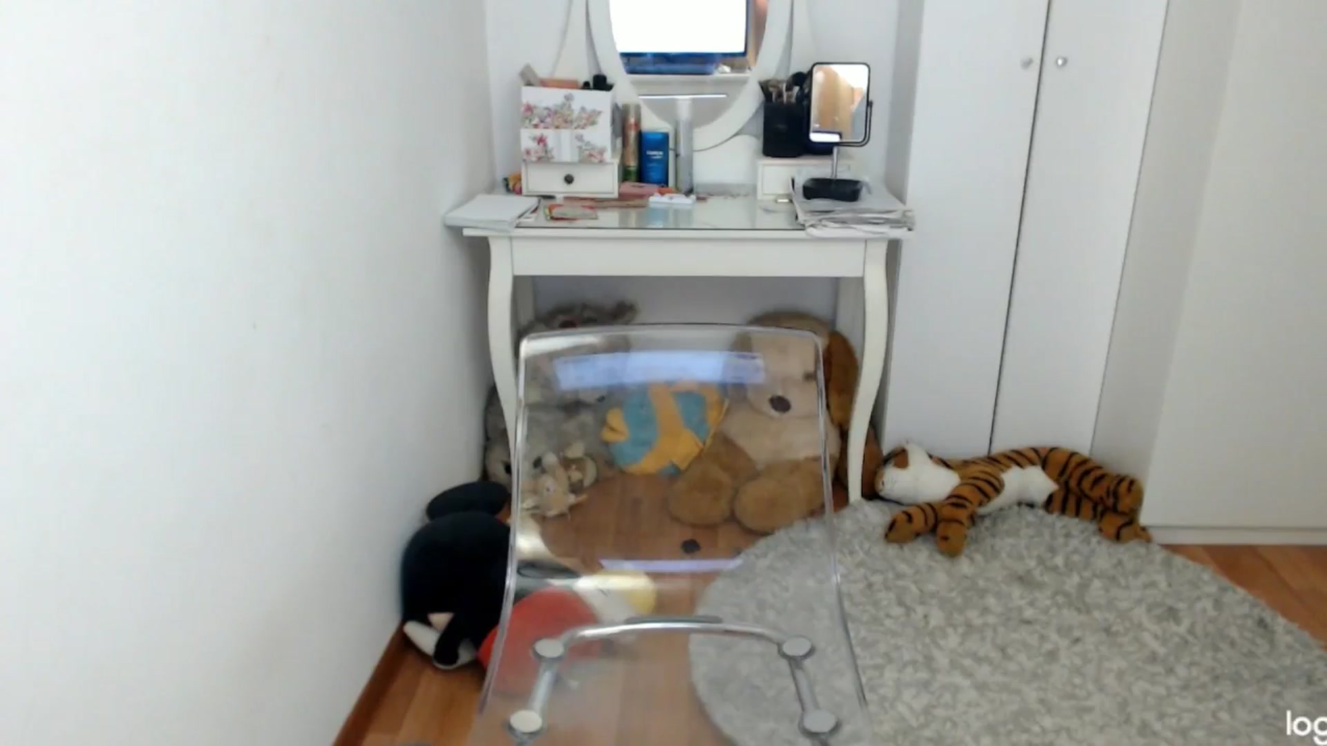 Gallery image thumbnail from SpringJewel's myfreecams stream on, 05/09/2024, 08:47 image 16 of 20