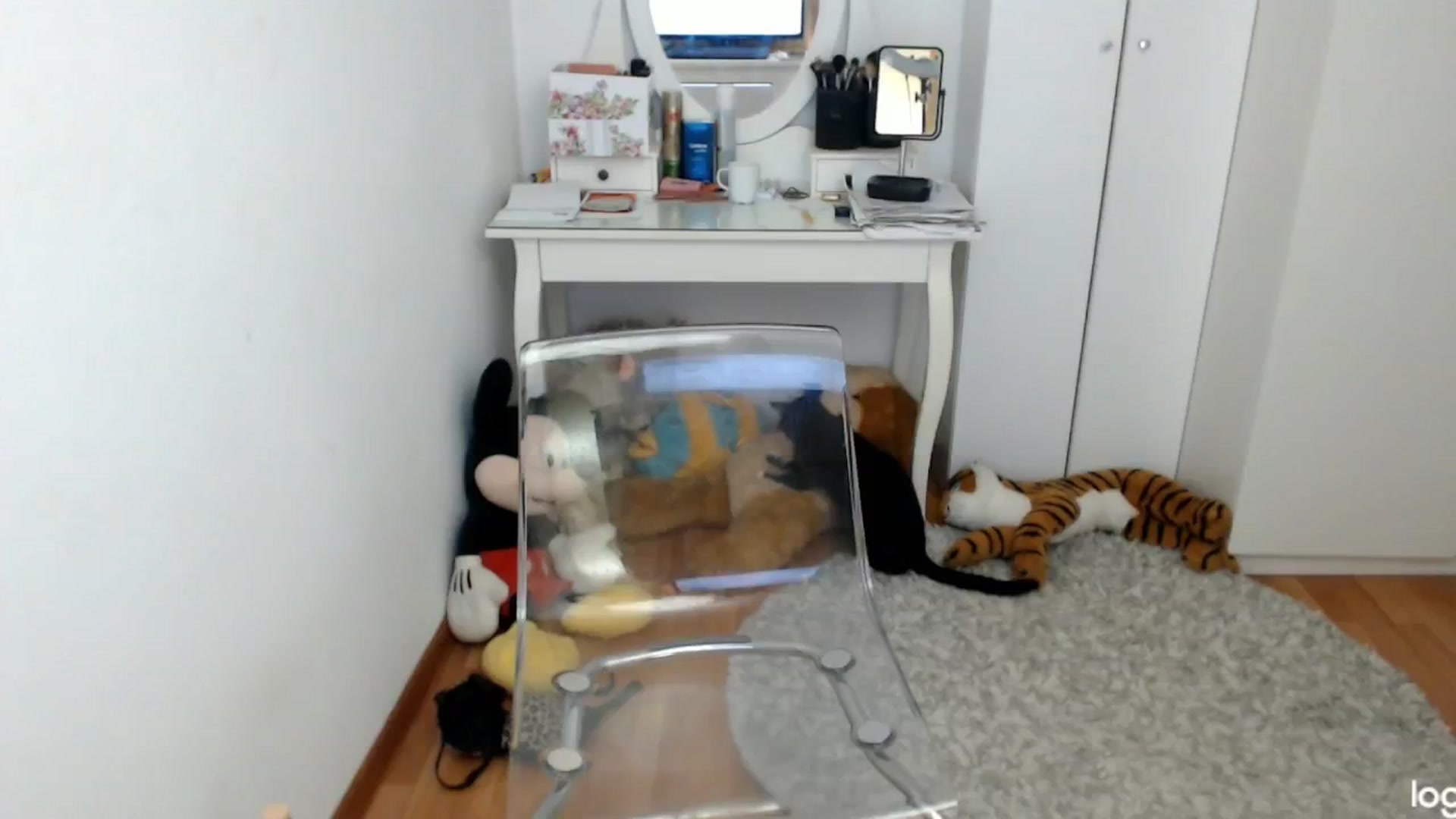 Gallery image thumbnail from SpringJewel's myfreecams stream on, 05/15/2024, 09:12 image 6 of 20