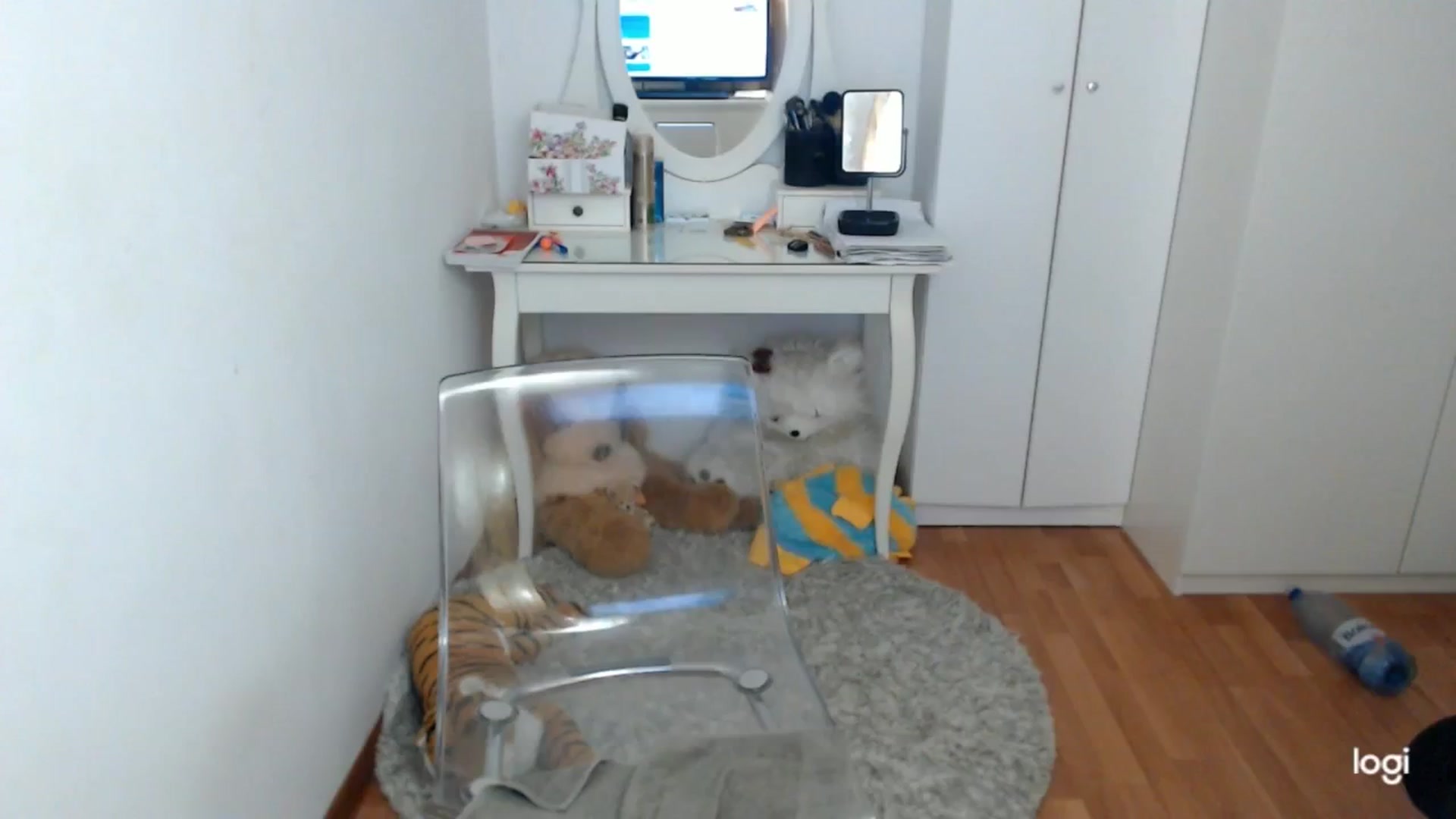 Gallery image thumbnail from SpringJewel's myfreecams stream on, 03/27/2025, 09:26 image 16 of 20