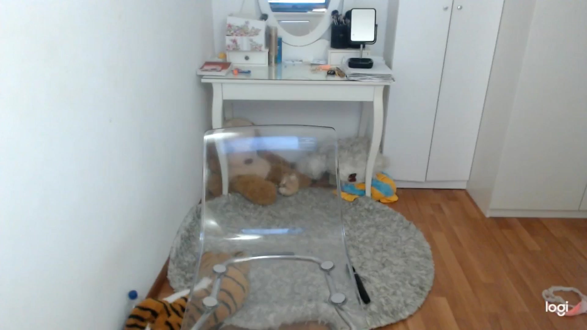 Gallery image thumbnail from SpringJewel's myfreecams stream on, 04/03/2025, 08:39 image 18 of 20