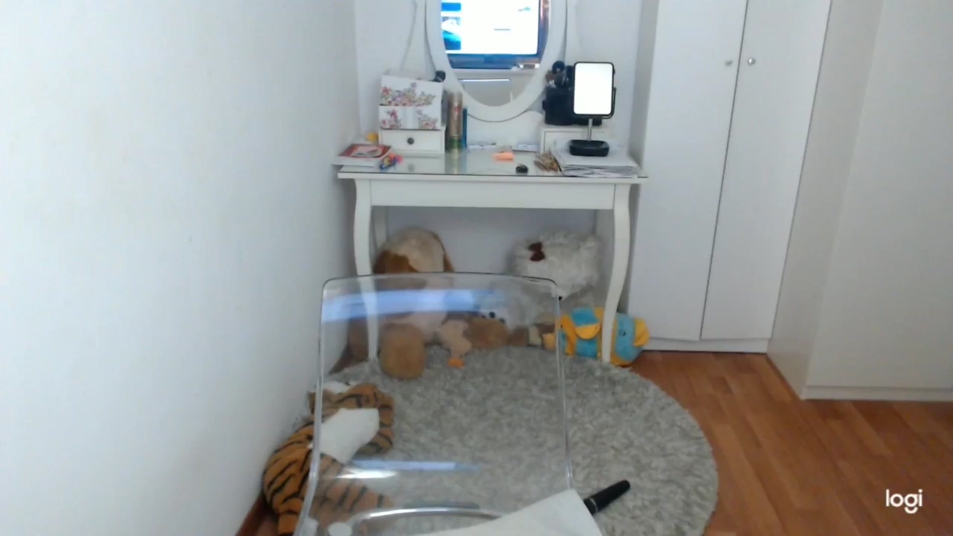 Gallery image thumbnail from SpringJewel's myfreecams stream on, 04/13/2025, 07:33 image 17 of 20