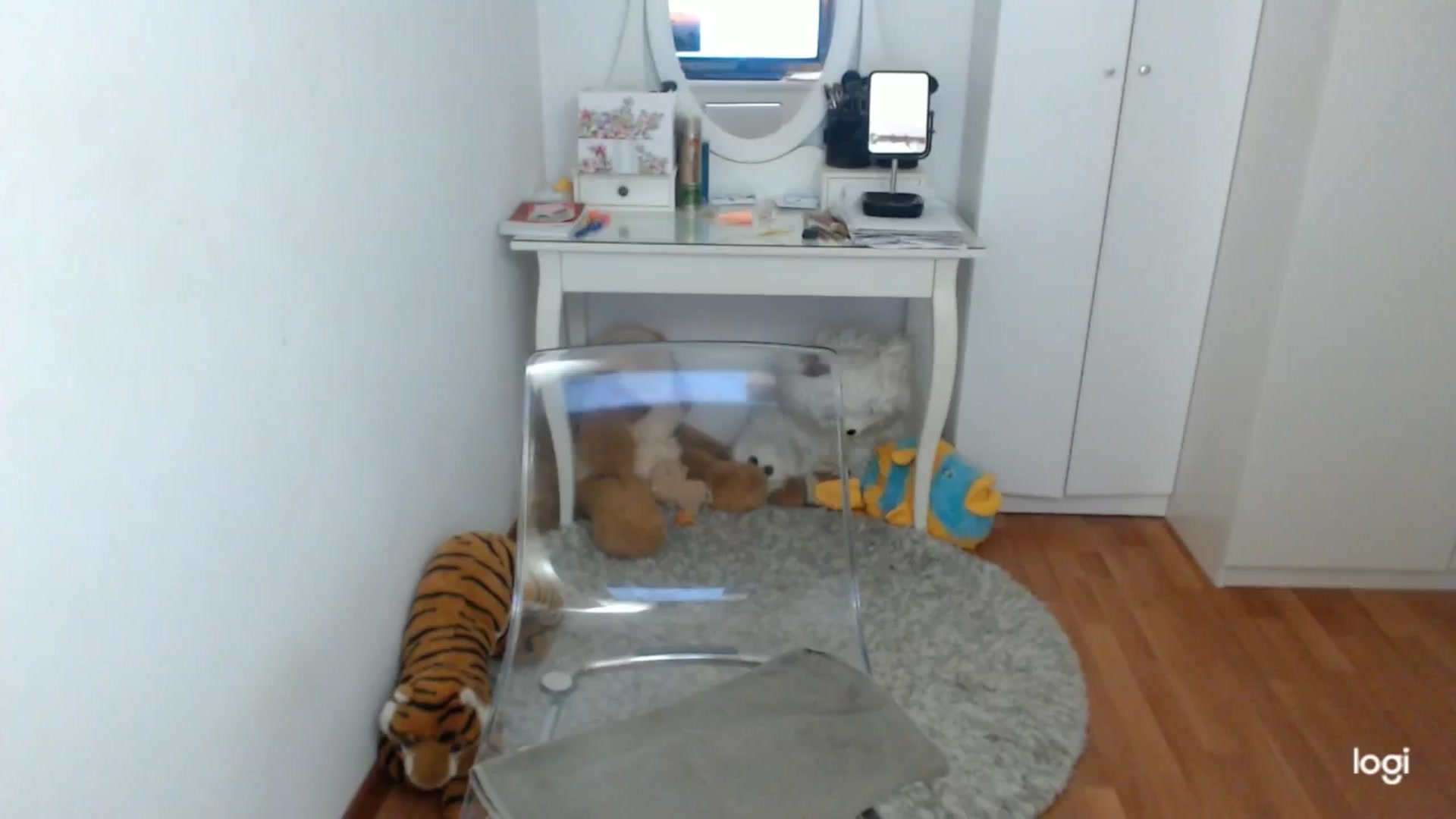 Gallery image thumbnail from SpringJewel's myfreecams stream on, 04/15/2025, 08:37 image 11 of 20