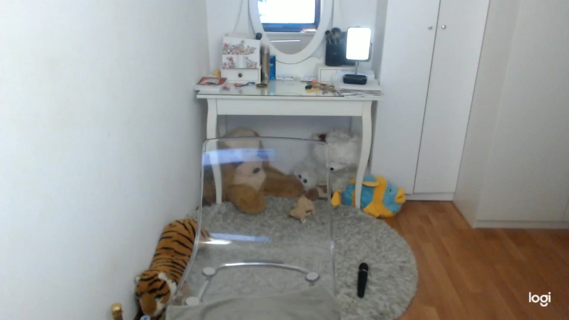 Gallery image thumbnail from SpringJewel's myfreecams stream on, 05/03/2025, 09:55 image 1 of 20